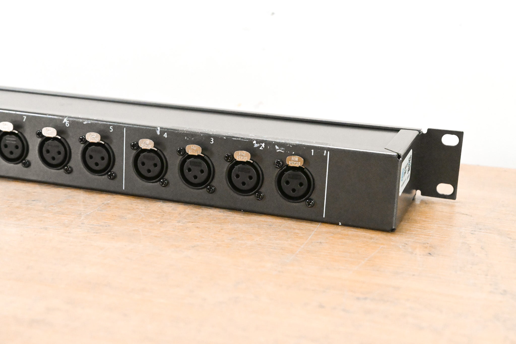 Hosa PDR-369 XLR3F to XLR3M Patch Bay