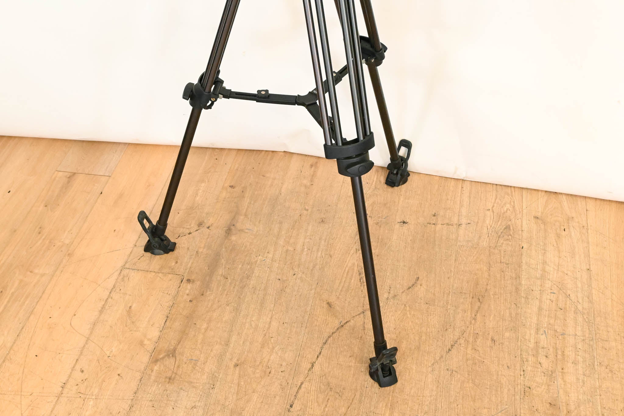 Libec RH45 Fluid Head with RT40B Tripod Legs and BR-4B Spreader
