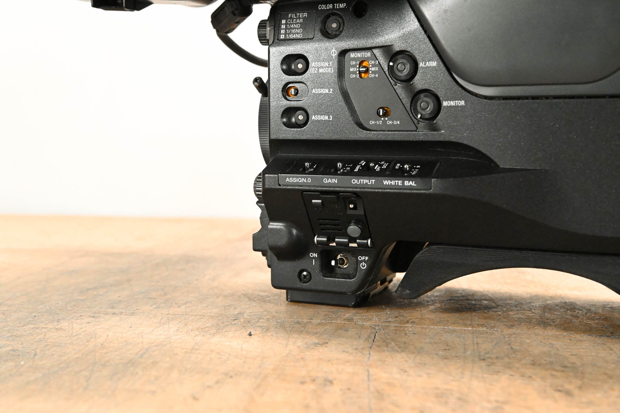 Sony PMW-400 XDCAM HD422 2/3" Camcorder w/ CBK-VF01 Viewfinder + Mic