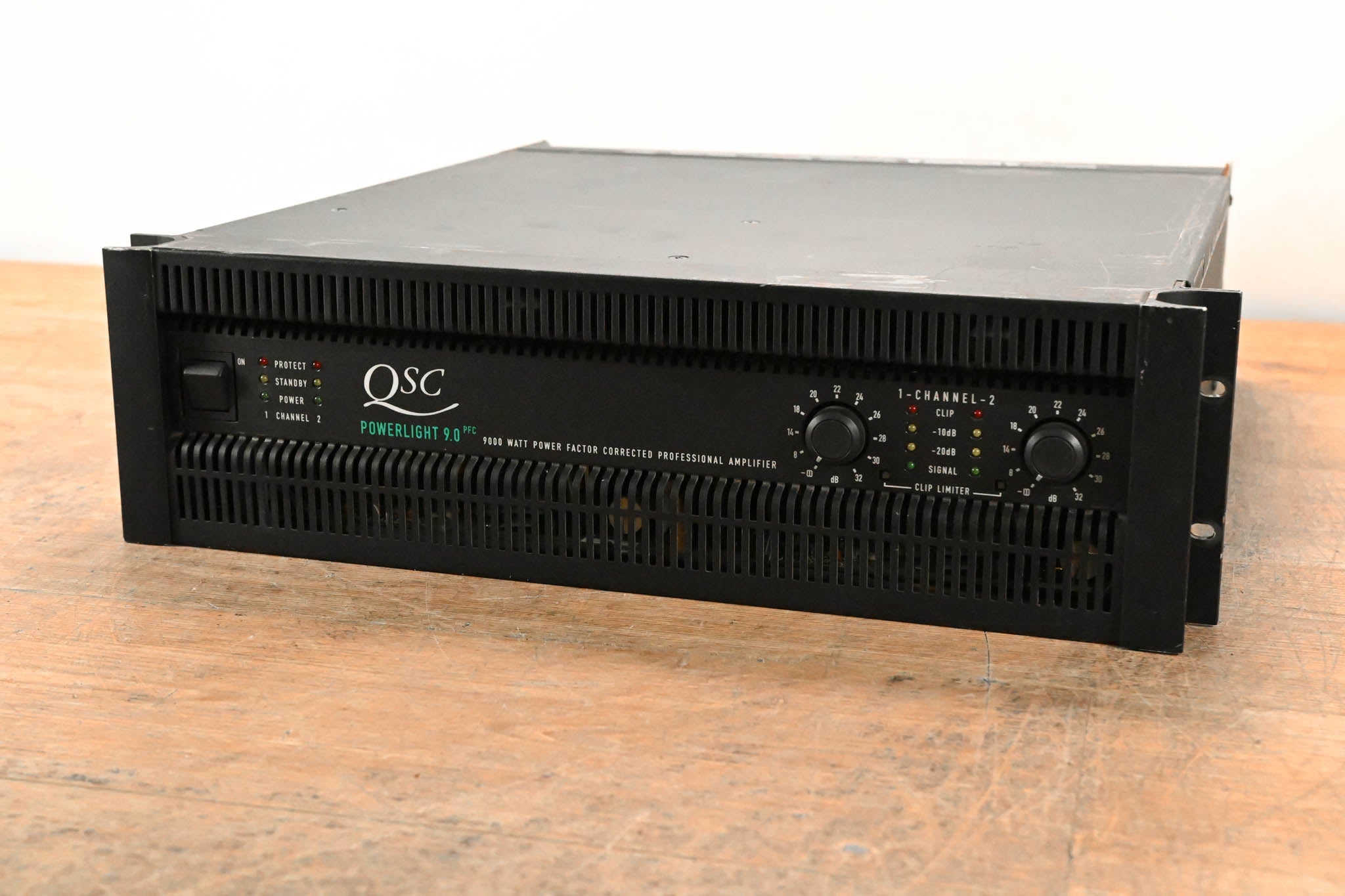 QSC PowerLight 9.0 PFC Power Factor Corrected 2-Channel Power Amplifier