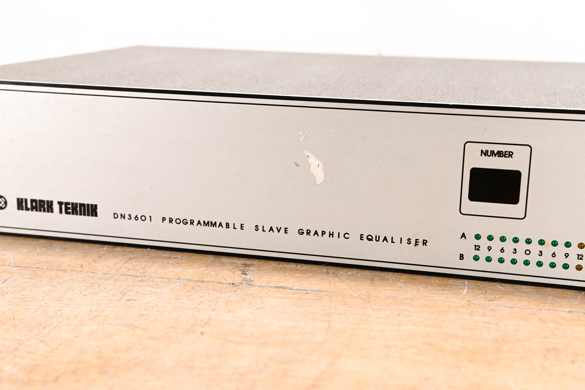 Klark Teknik DN3601 Programmable Slave Graphic Equalizer