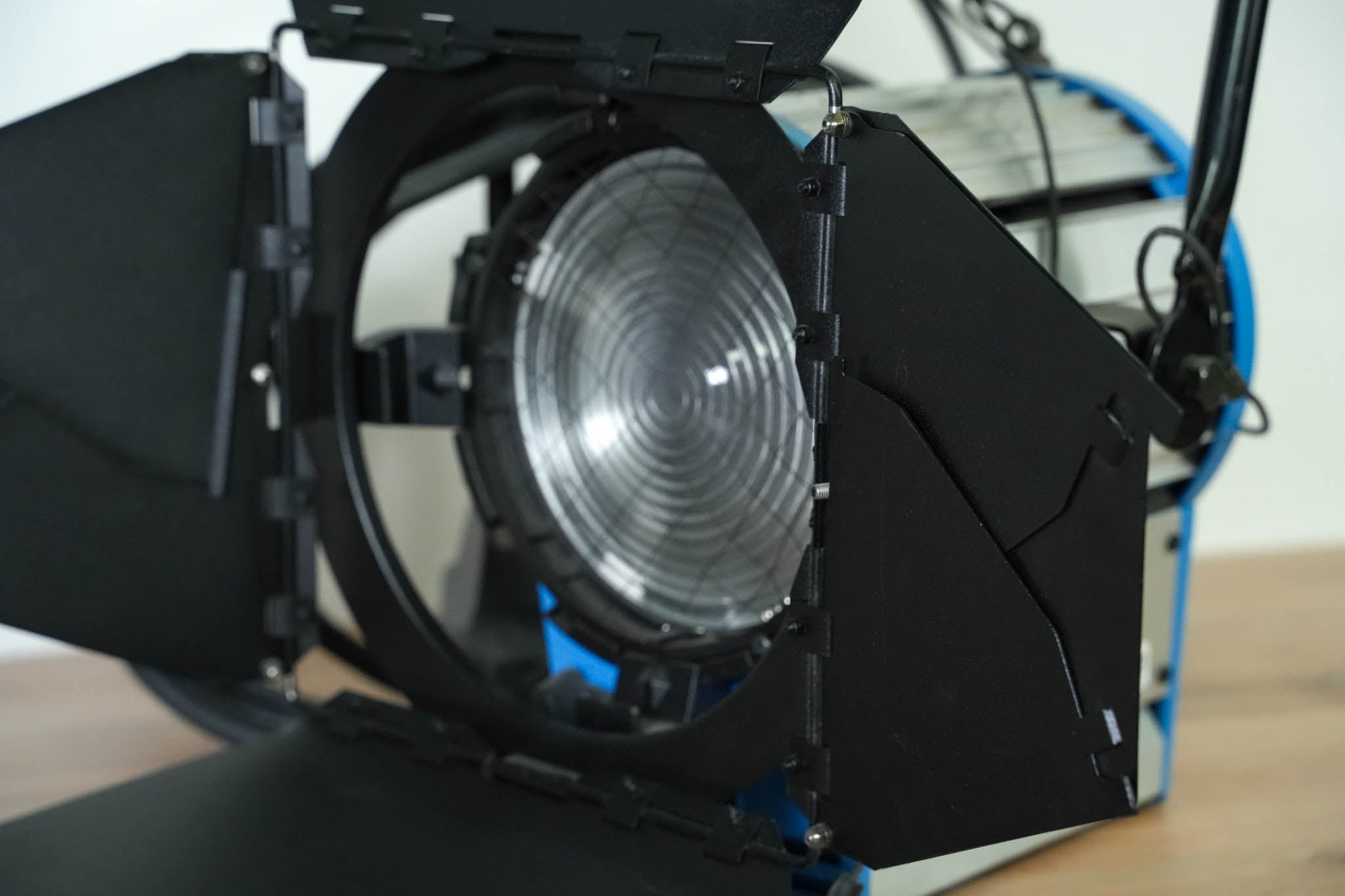 ARRI 2000 Fresnel Light Fixture