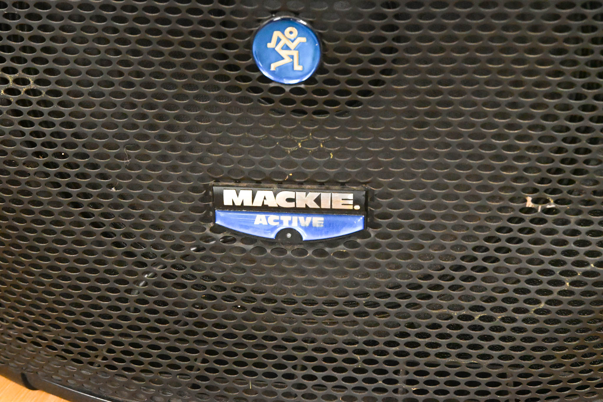 Mackie SA1521 15-inch 2-Way 500W Active Loudspeaker (PAIR)