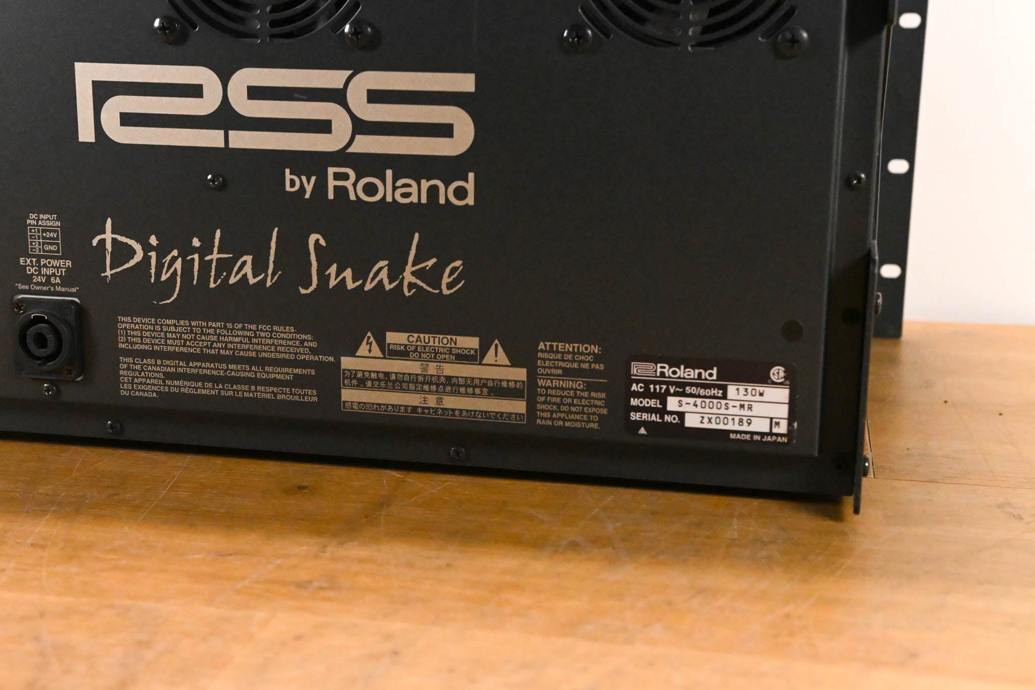Roland S-4000S Digital Snake 40-Input Modular Stage Unit
