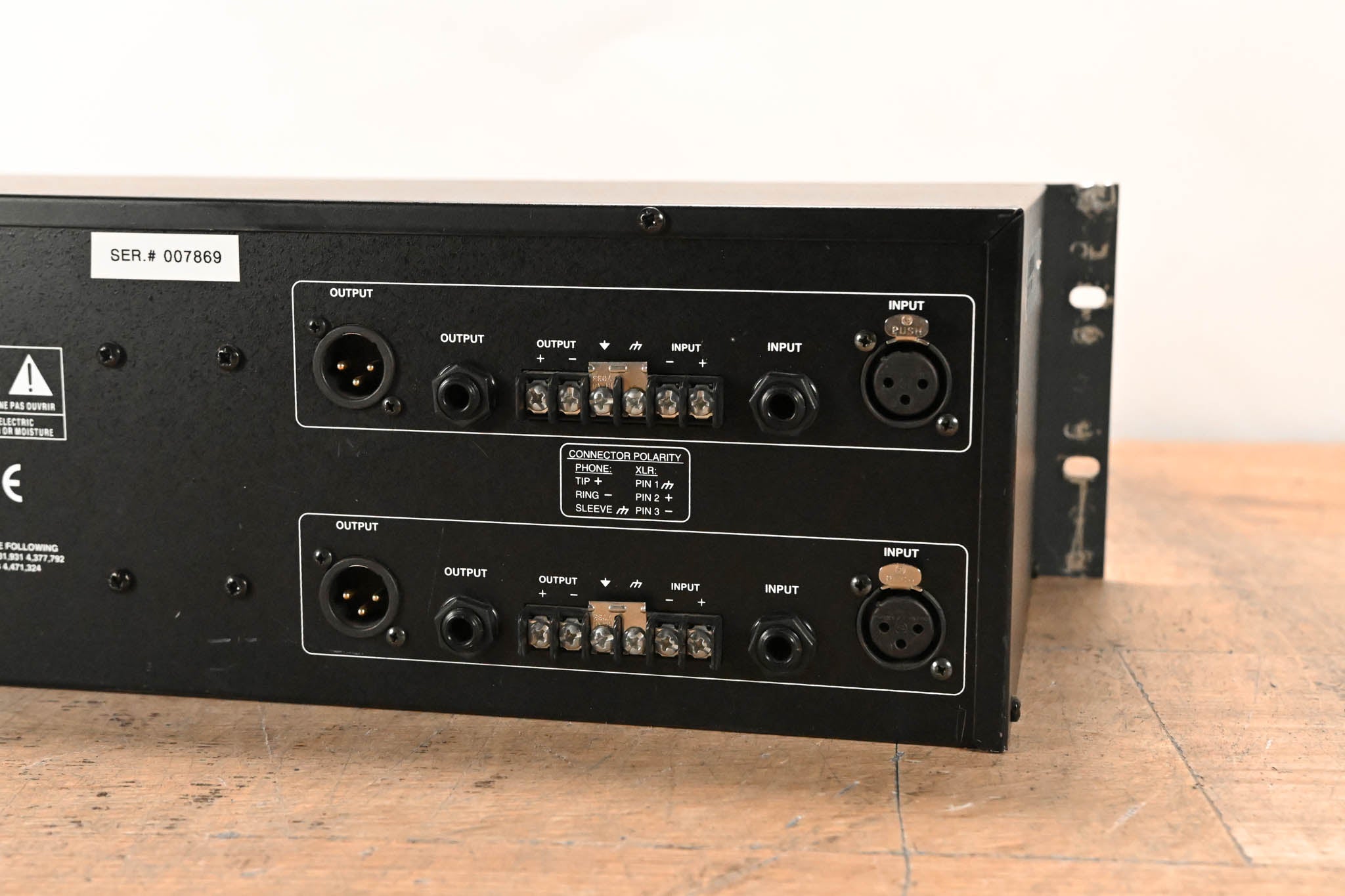 dbx 1231 Dual-Channel 31-Band Graphic Equalizer