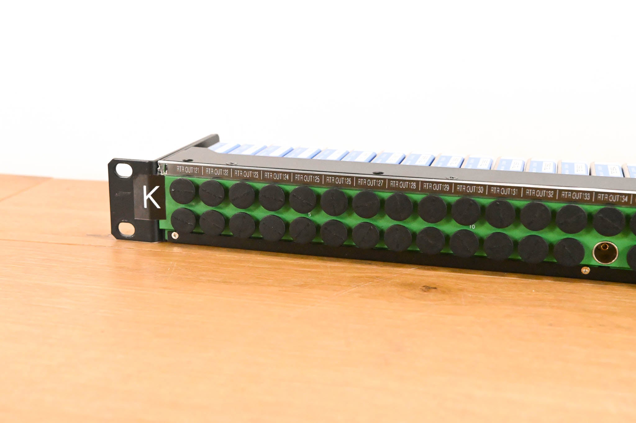 Canare 26DV 1U Video Patch Bay w/ DVJB-W 75Ω 3G/SDI Modules
