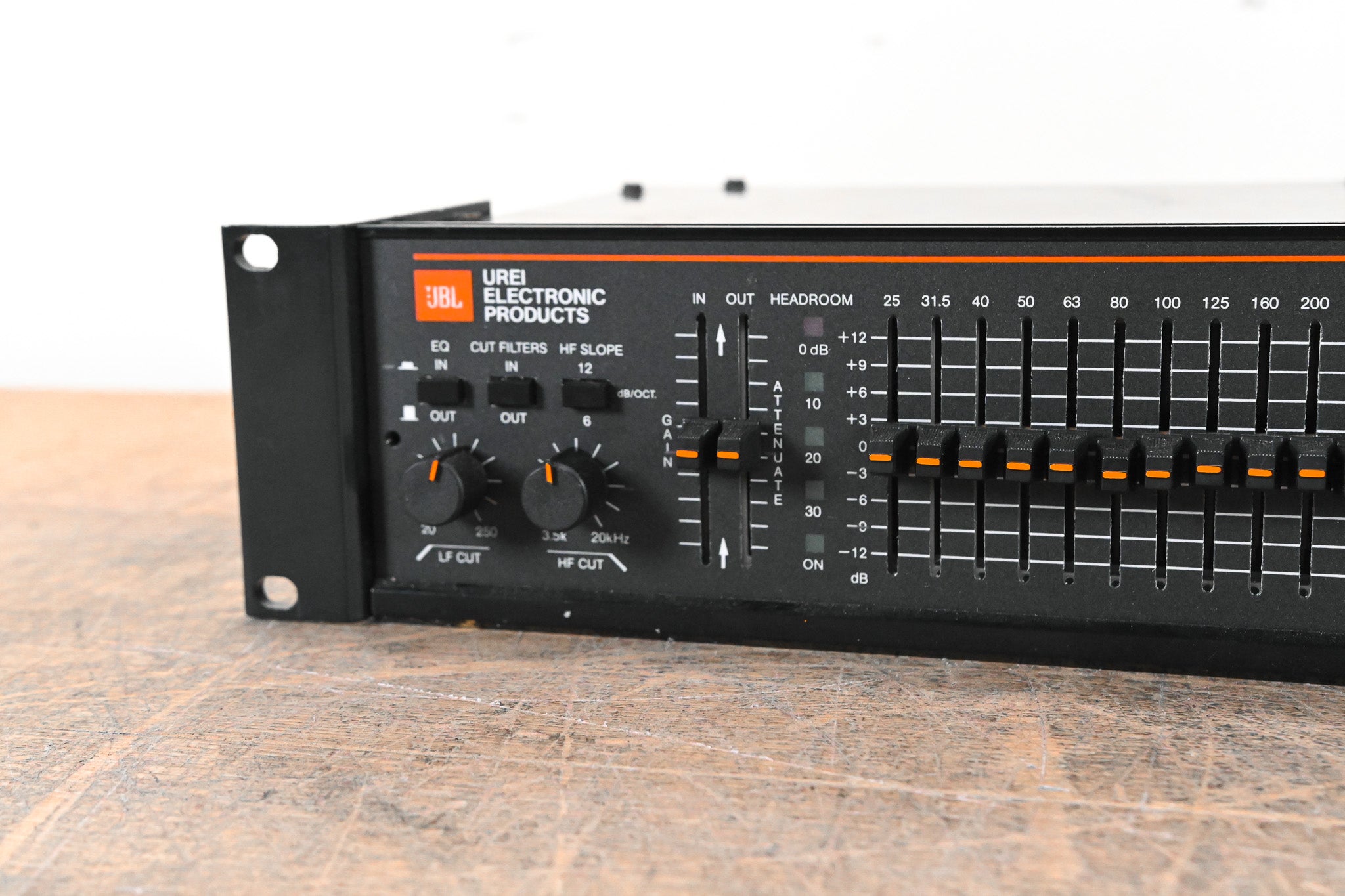 JBL UREI 5547A ThirtyBand 1/3Octave Graphic Equalizer