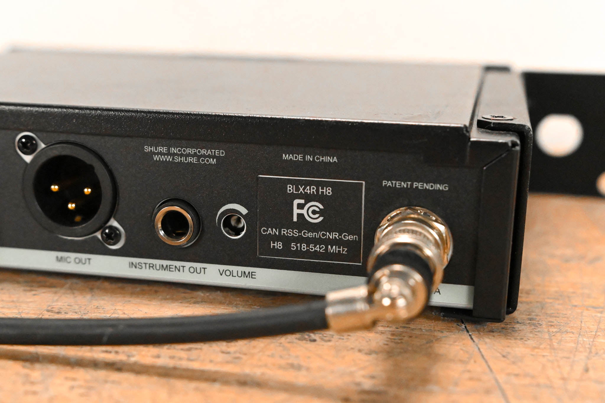 Shure BLX4R Rack-Mountable Wireless Receiver - H8 Band (NO POWER