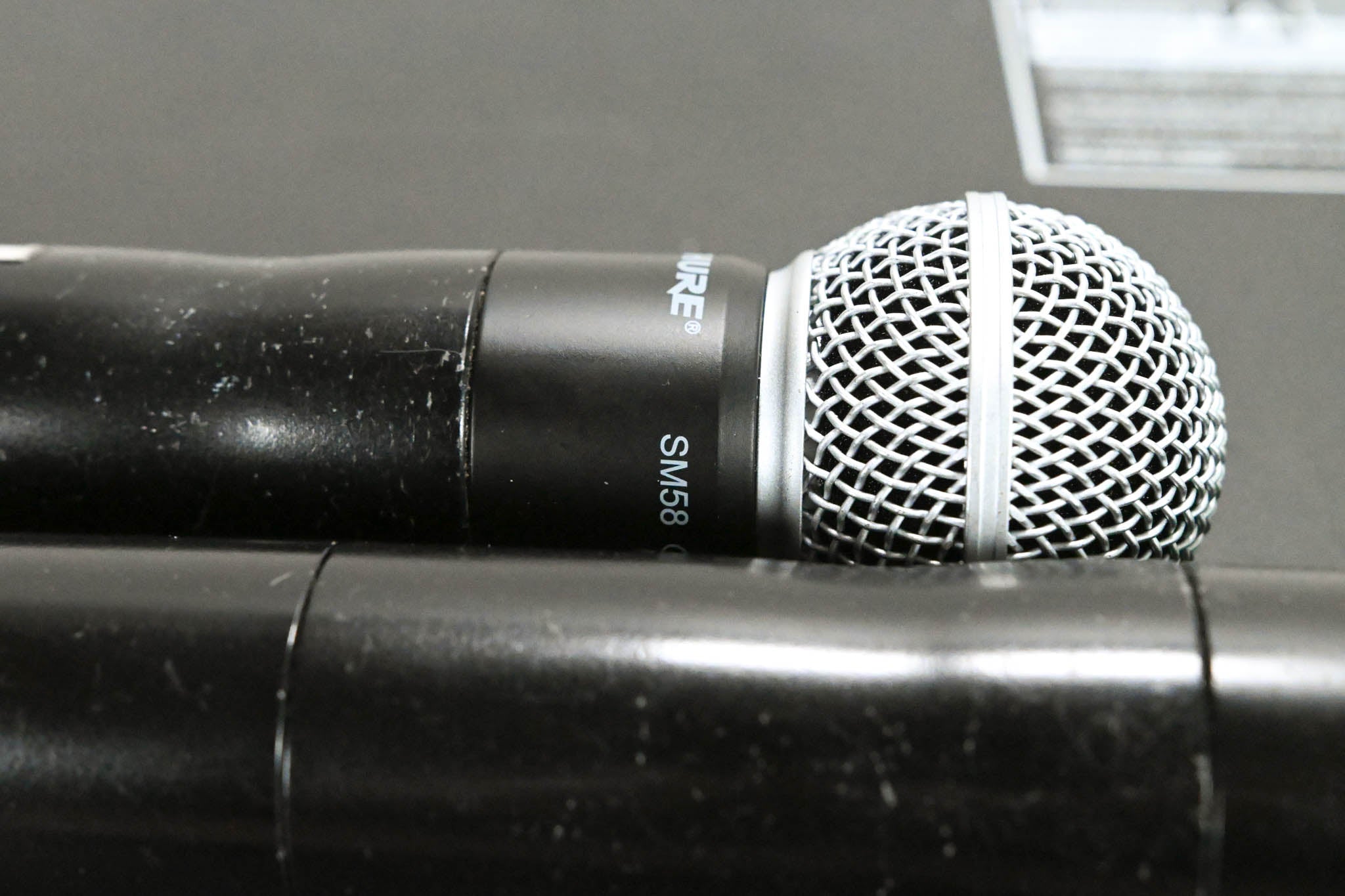 Shure UR4D Wireless Receiver w/ two UR2/SM58 Handheld Mics - L3 Band