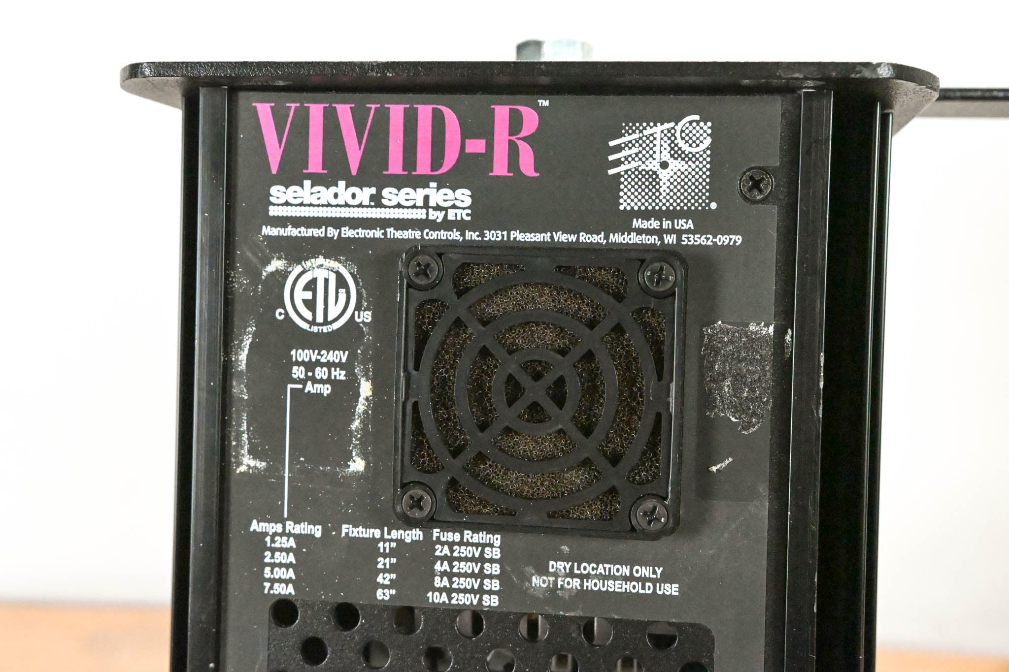 ETC Selador Vivid-R 11-Inch LED Fixture