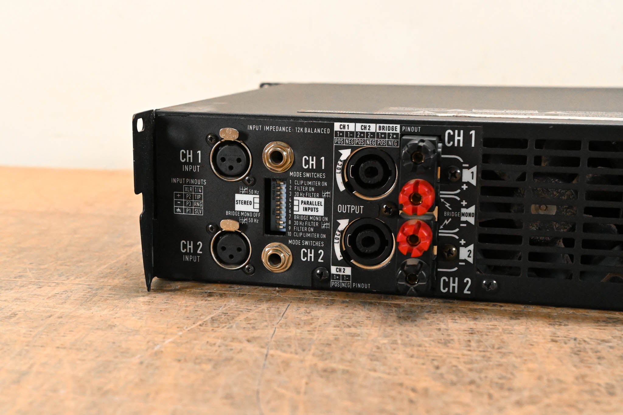QSC PLX3402 2-Channel Power Amplifier