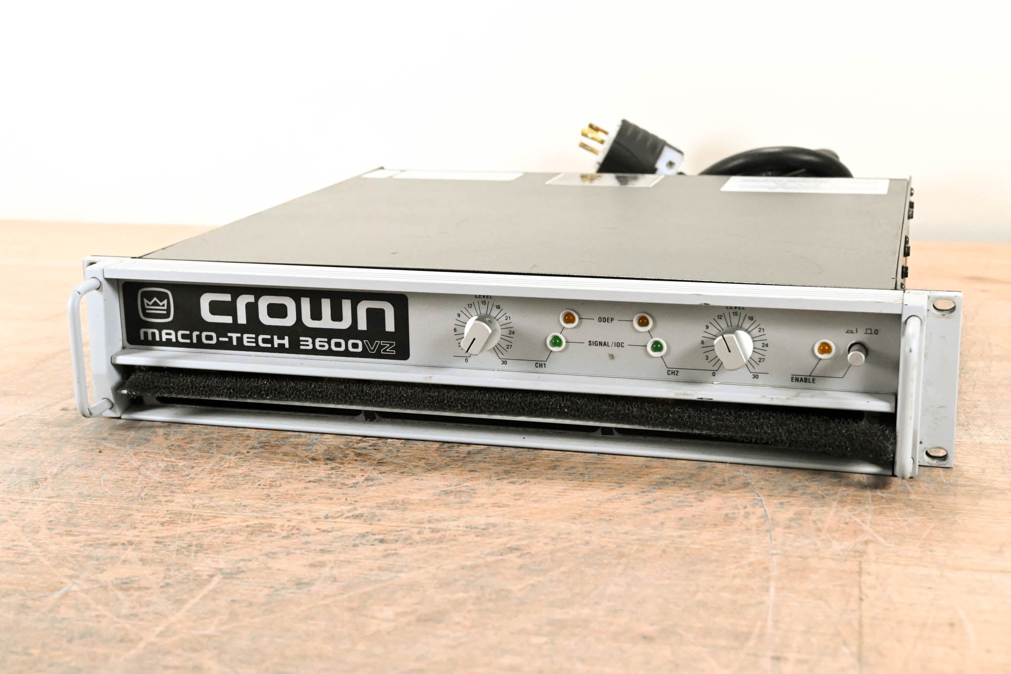 Crown Macro-Tech 3600VZ 2-Channel Power Amplifier