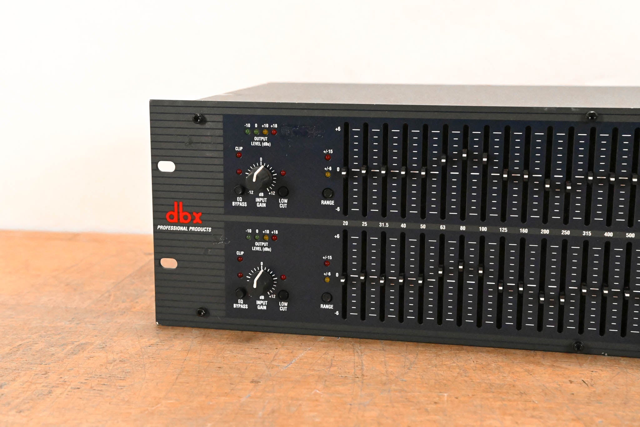 dbx 1231 Dual-Channel 31-Band Graphic Equalizer