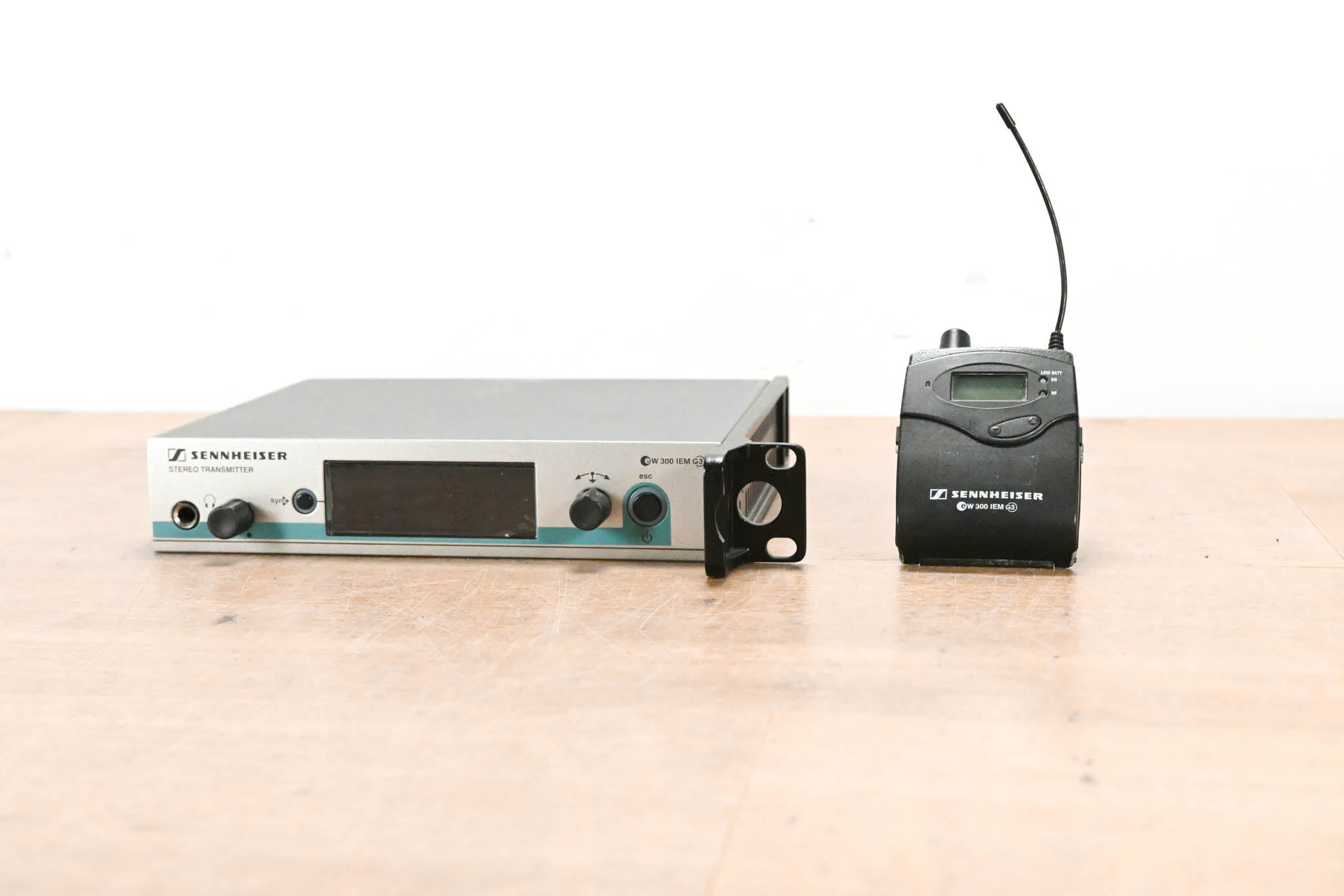 Sennheiser ew 300 IEM G3 Wireless IEM System 566-608 MHz NO POWER SUPPLY