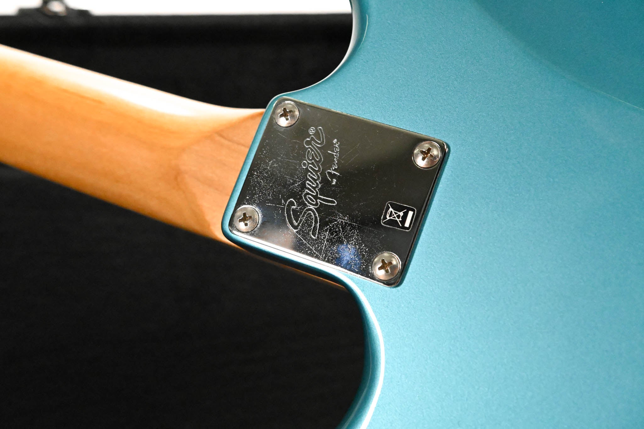 Squier Affinity Series Stratocaster - Blue with Hardshell Case