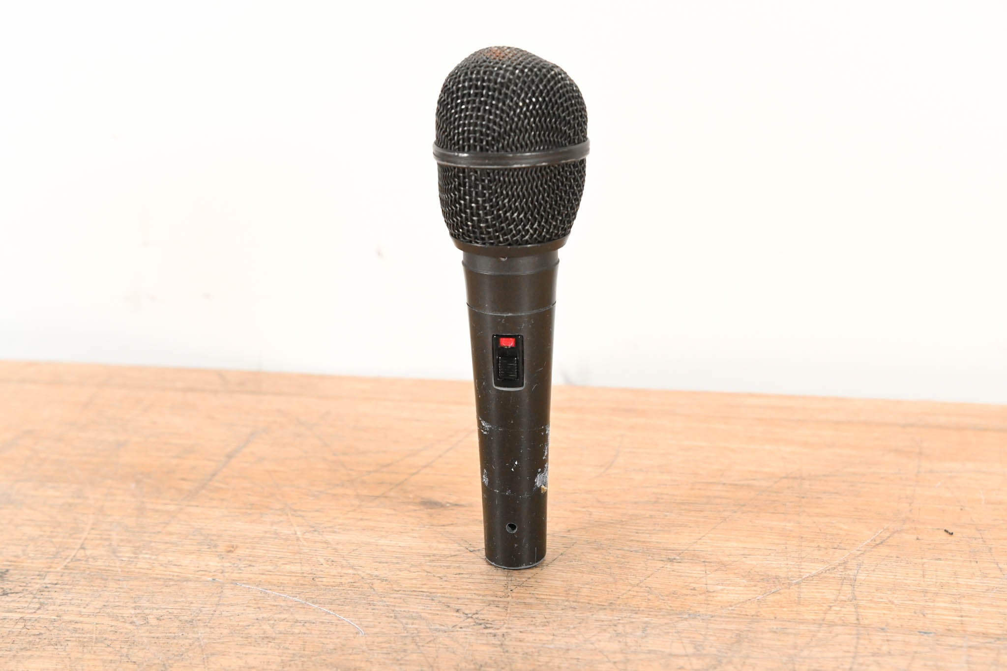 Audio-Technica ATM61HE/S Hypercardioid Dynamic Handheld Microphone