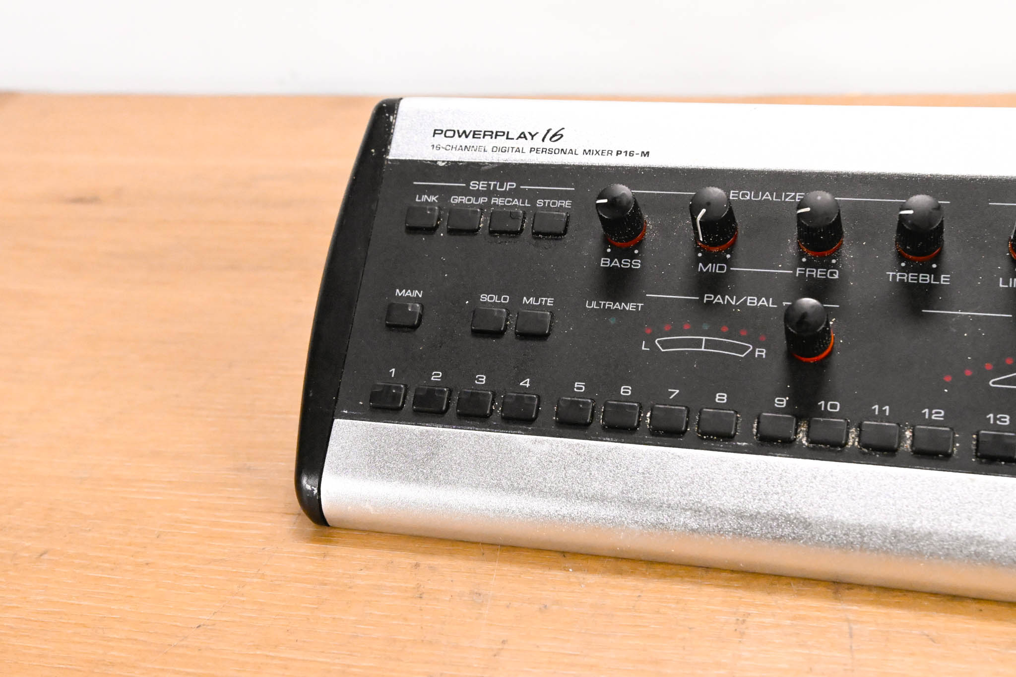 Behringer Powerplay P16-M 16-Channel Digital Personal Mixer