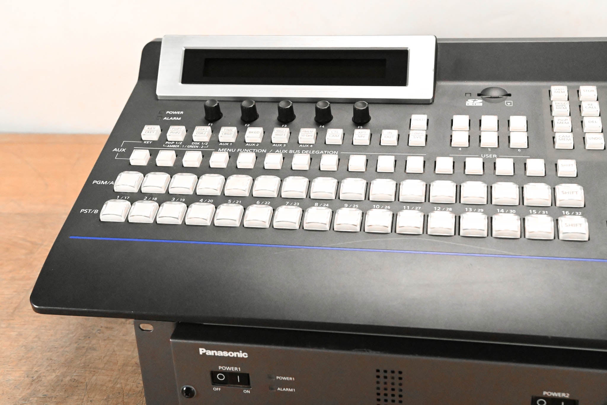 Panasonic AV-HS450 Multi-Format HD/SD 1 M/E Live Switcher