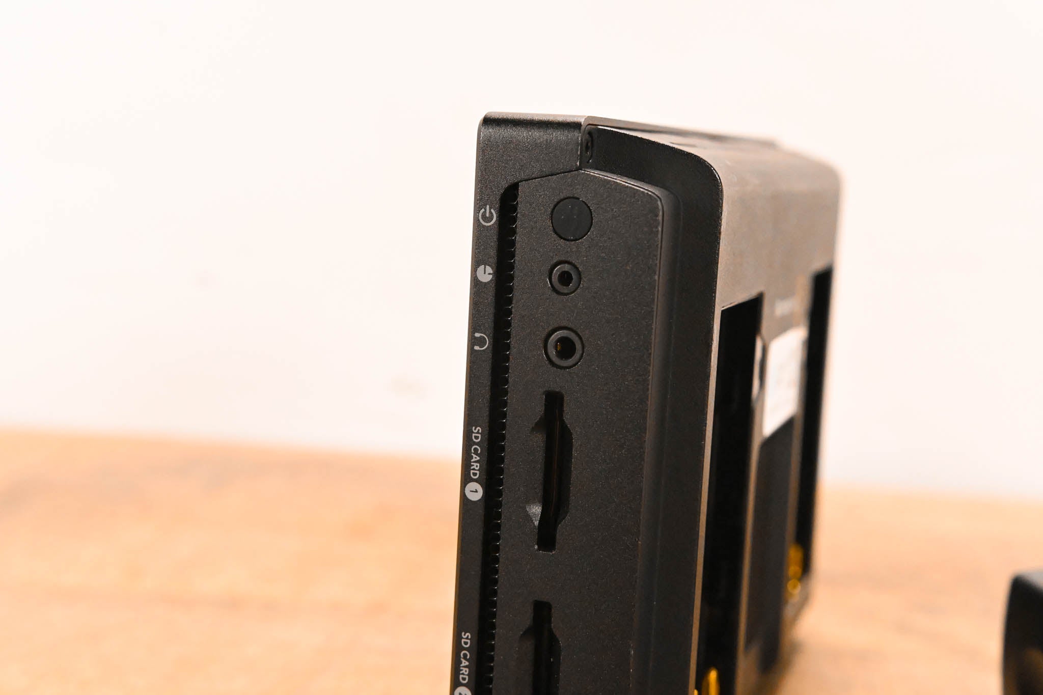 Blackmagic Design Video Assist 7" 12G-SDI/HDMI HDR Recording Monitor