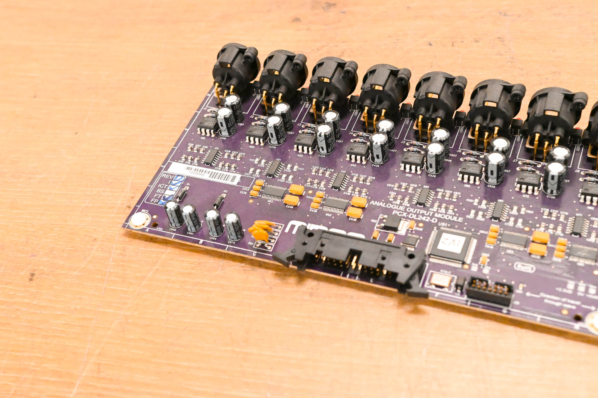 Midas DL242 Analogue Output Module 8-Channel XLR Card (PCX-DL242-D)