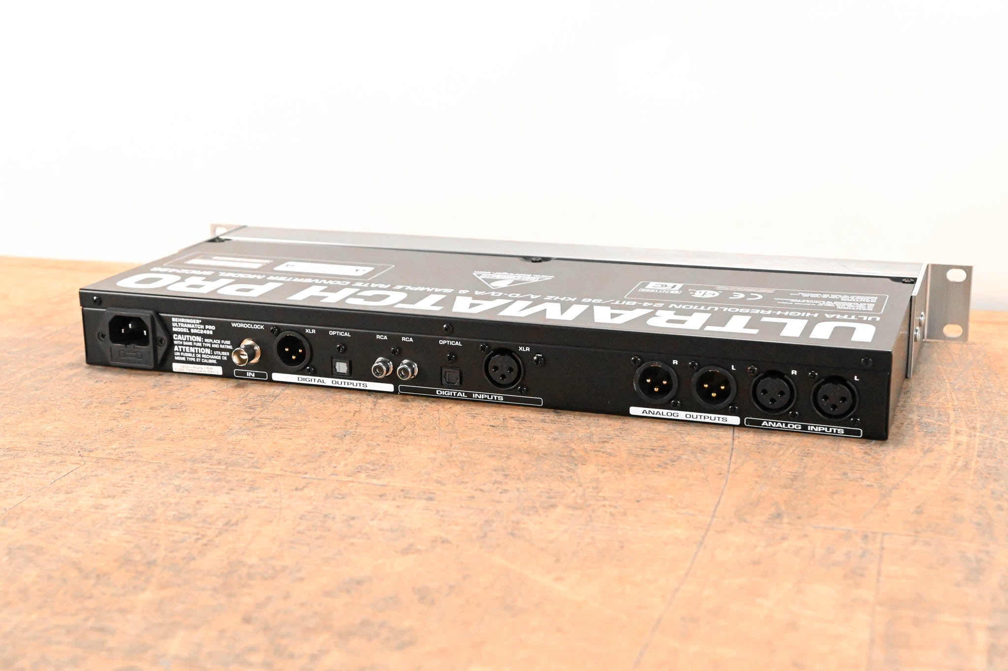 Behringer ULTRAMATCH PRO SRC2496 Sample Rate Converter
