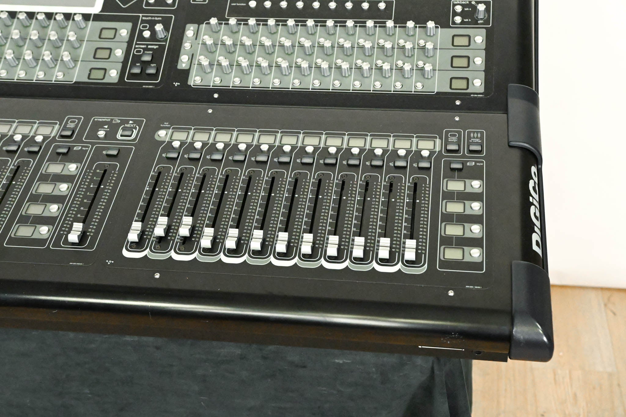 DiGiCo SD10 Digital Mixing Console with Waves Card and ST Optical