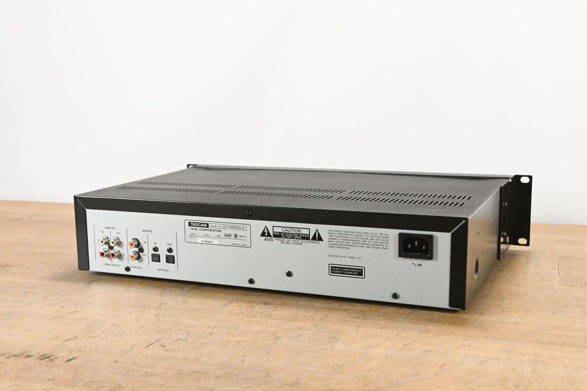 TASCAM CD-RW900 MKII Professional Rack-Mountable CD Recorder/Player