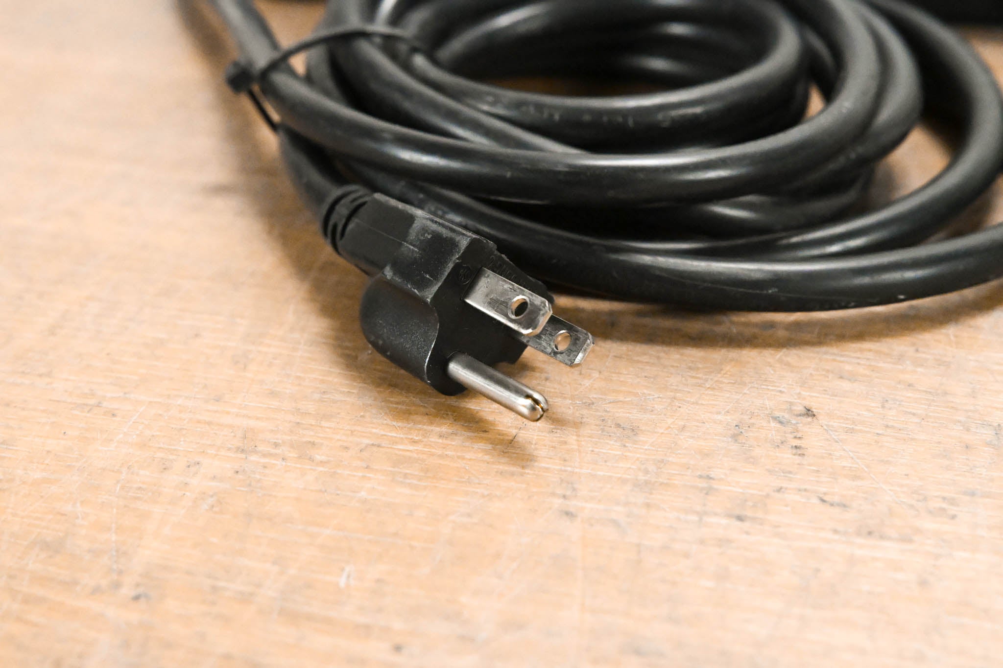 Furman PS-8R Series II 8-outlet Power Conditioner and Sequencer