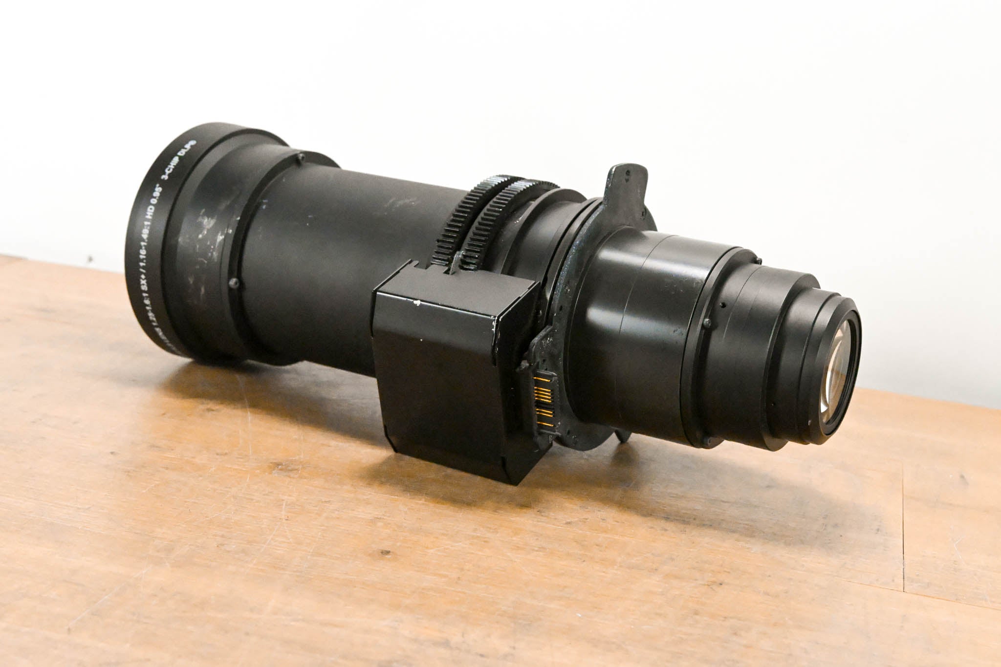 Christie ILS LENS 1.25-1.6:1 SX+/1.16-1.49:1 HD 0.95 3-Chip DLP Lens