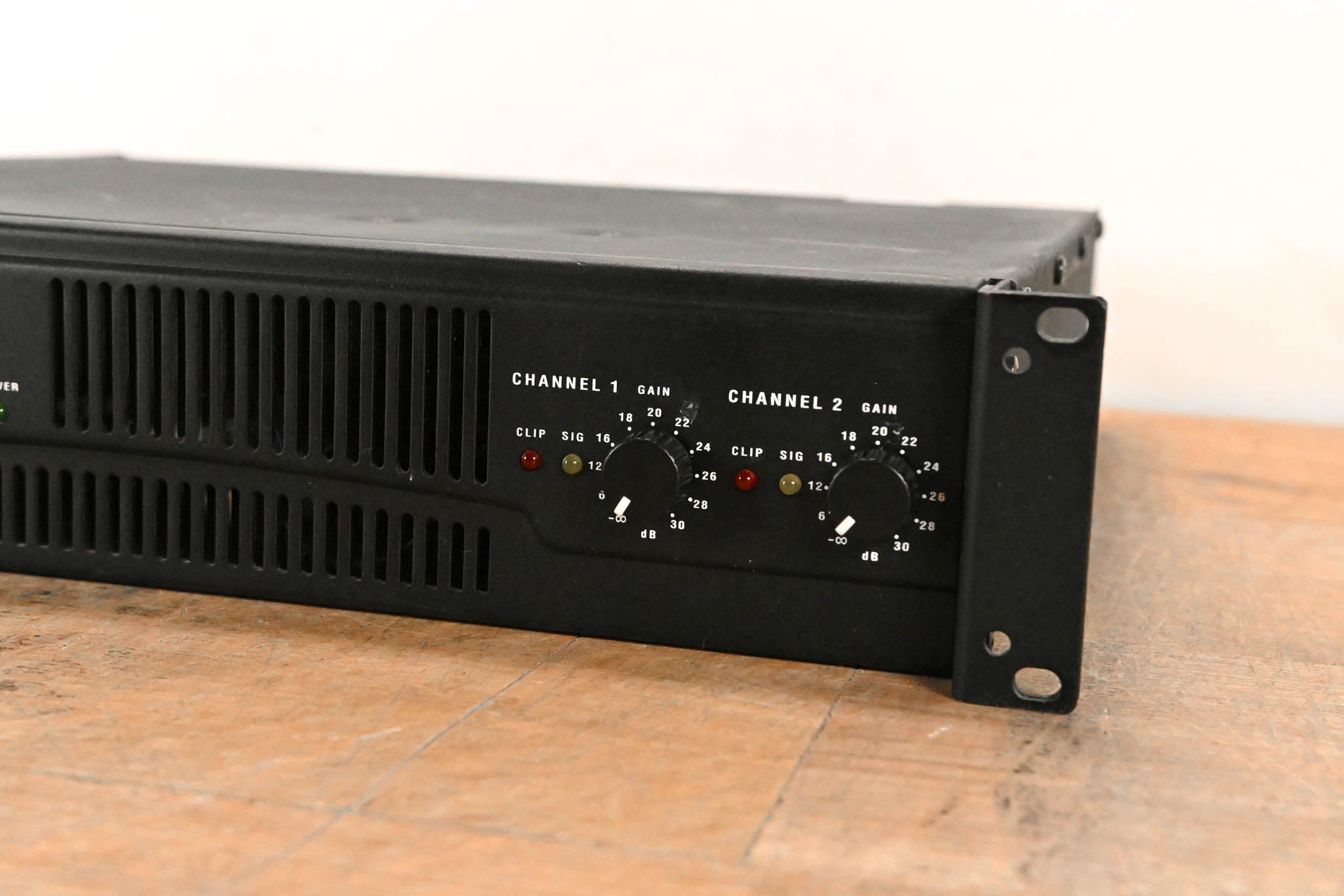 QSC RMX850 2-Channel Power Amplifier