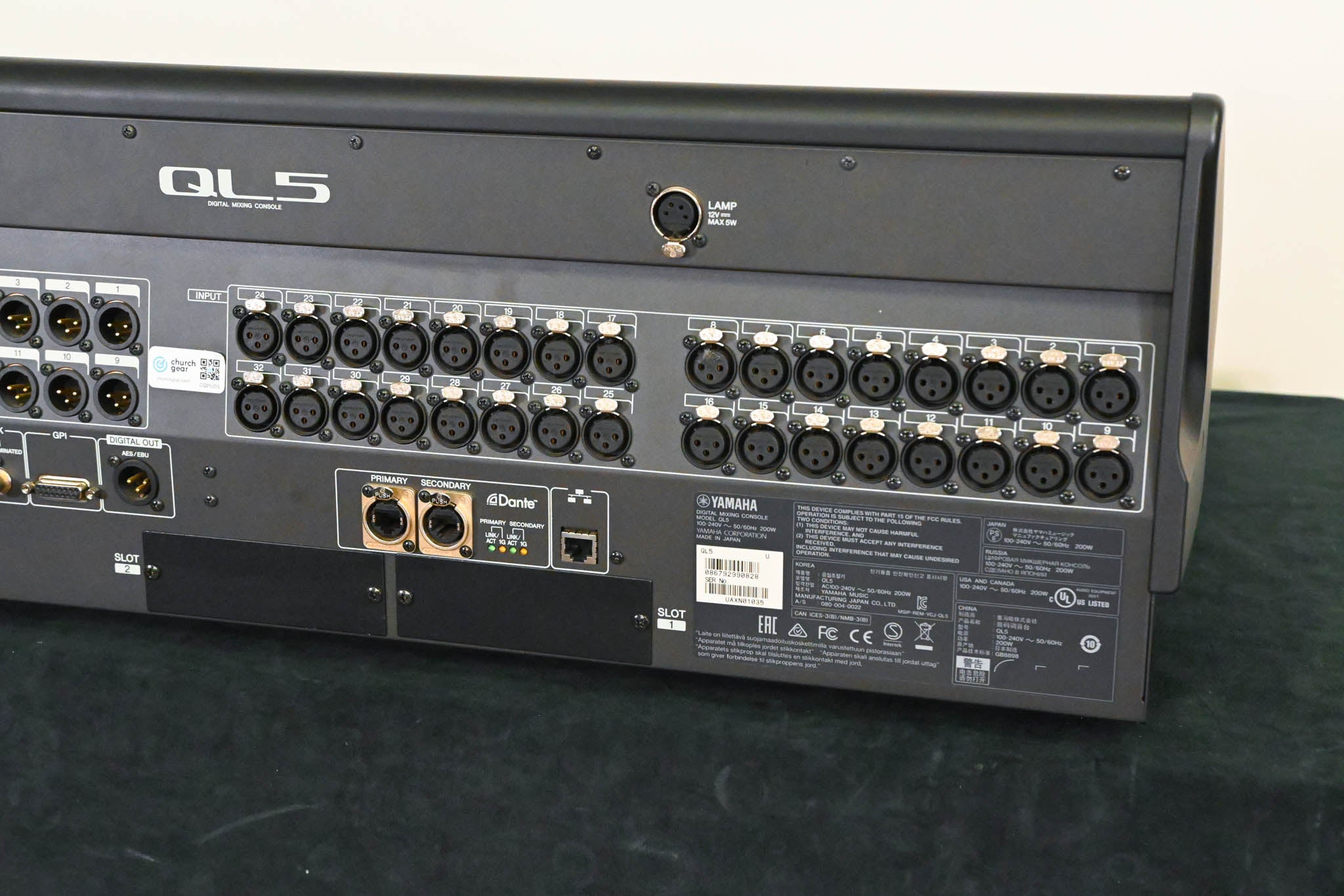 Yamaha QL5 64-Channel Digital Audio Mixing Console