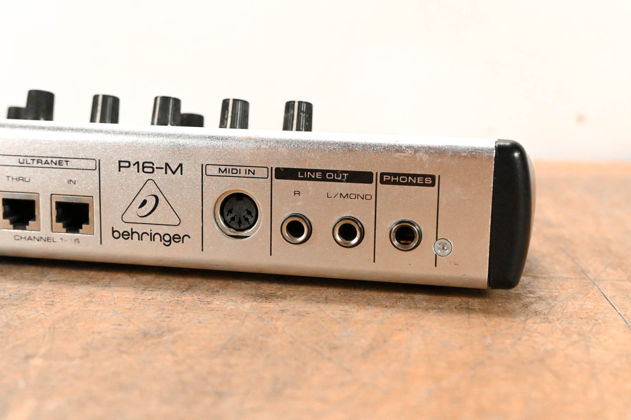 Behringer Powerplay P16-M 16-Channel Digital Personal Mixer