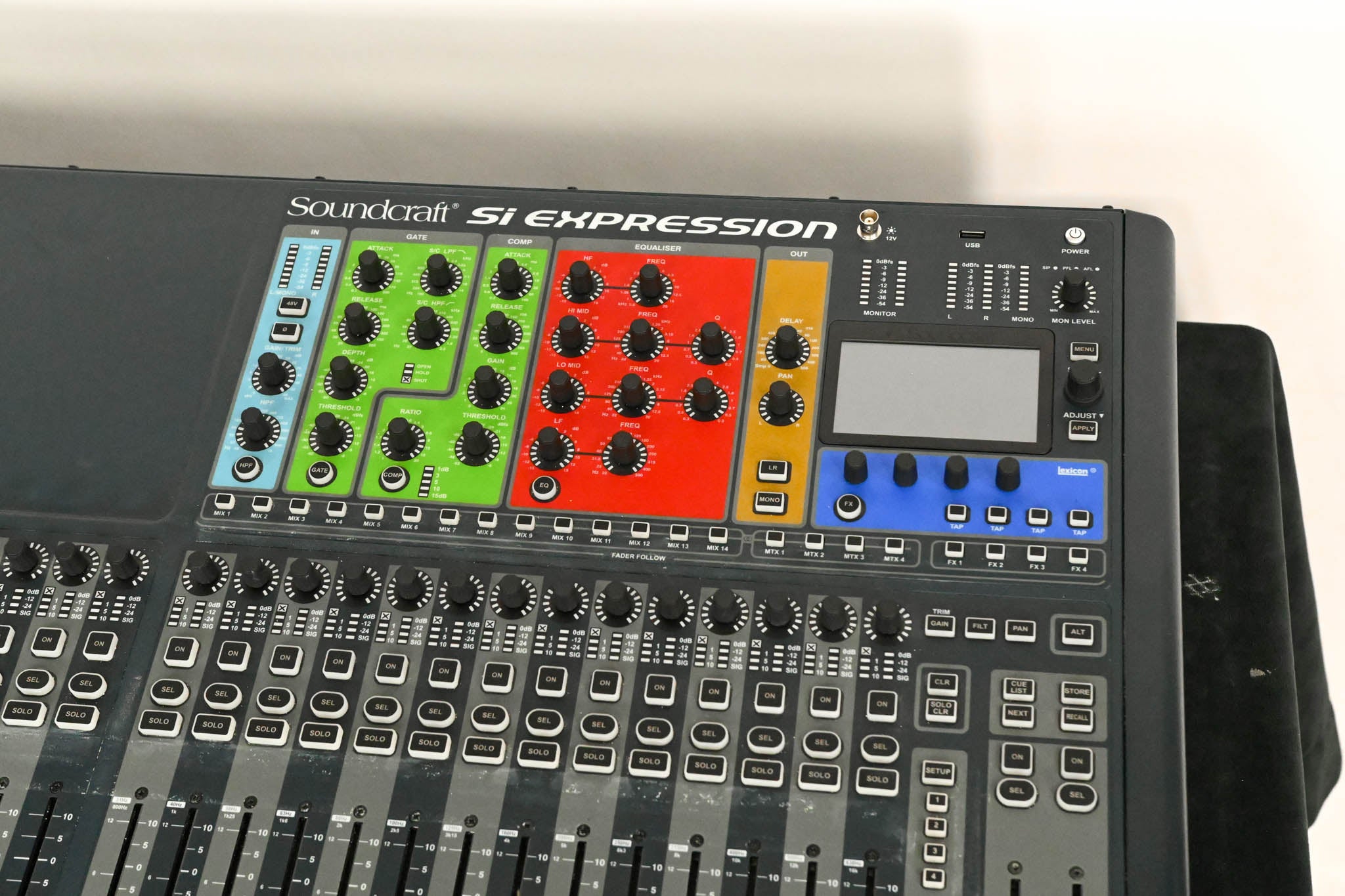 Soundcraft Si Expression 3 32-Channel Digital Mixer