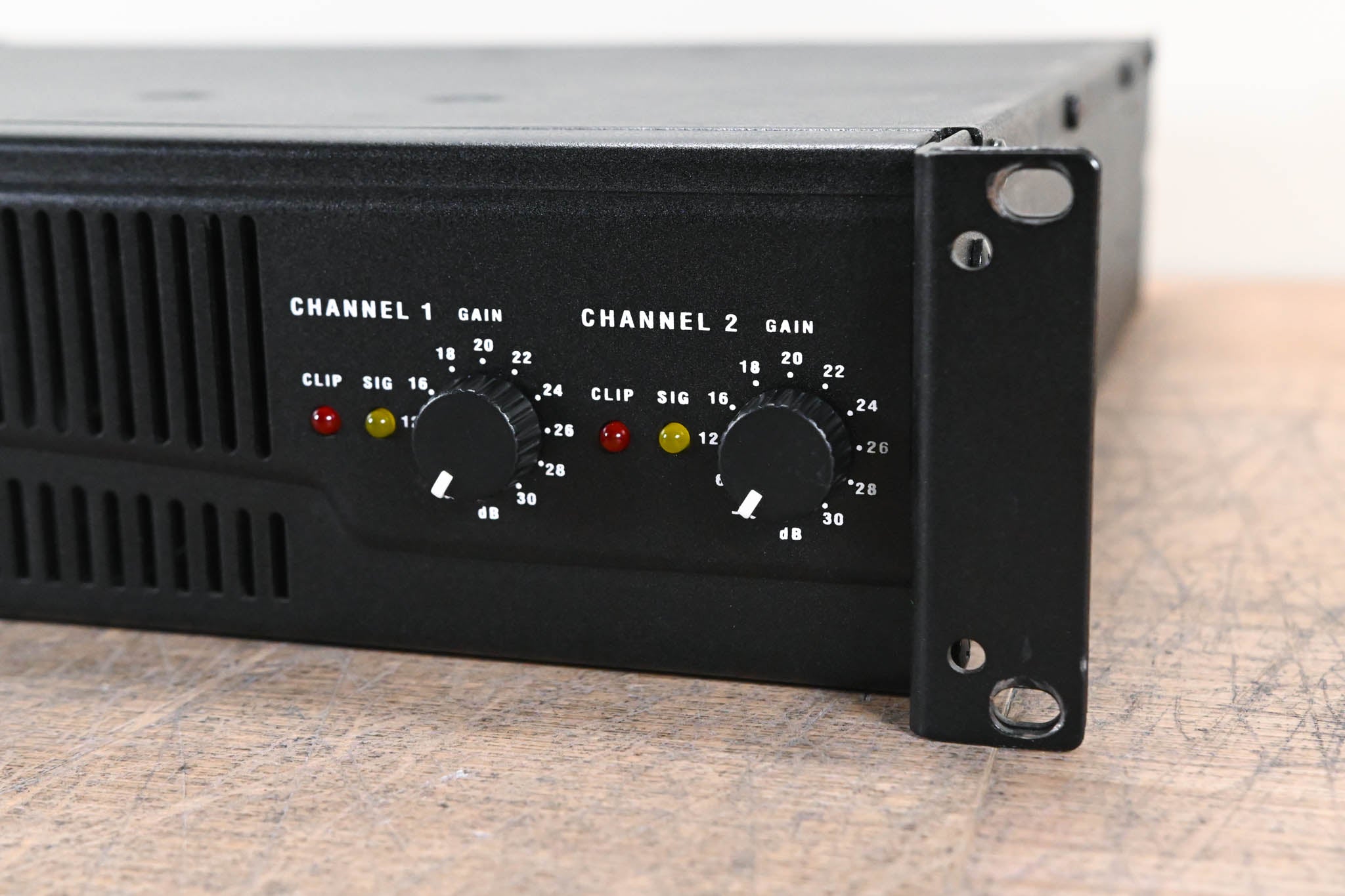 QSC RMX850 2-Channel Power Amplifier