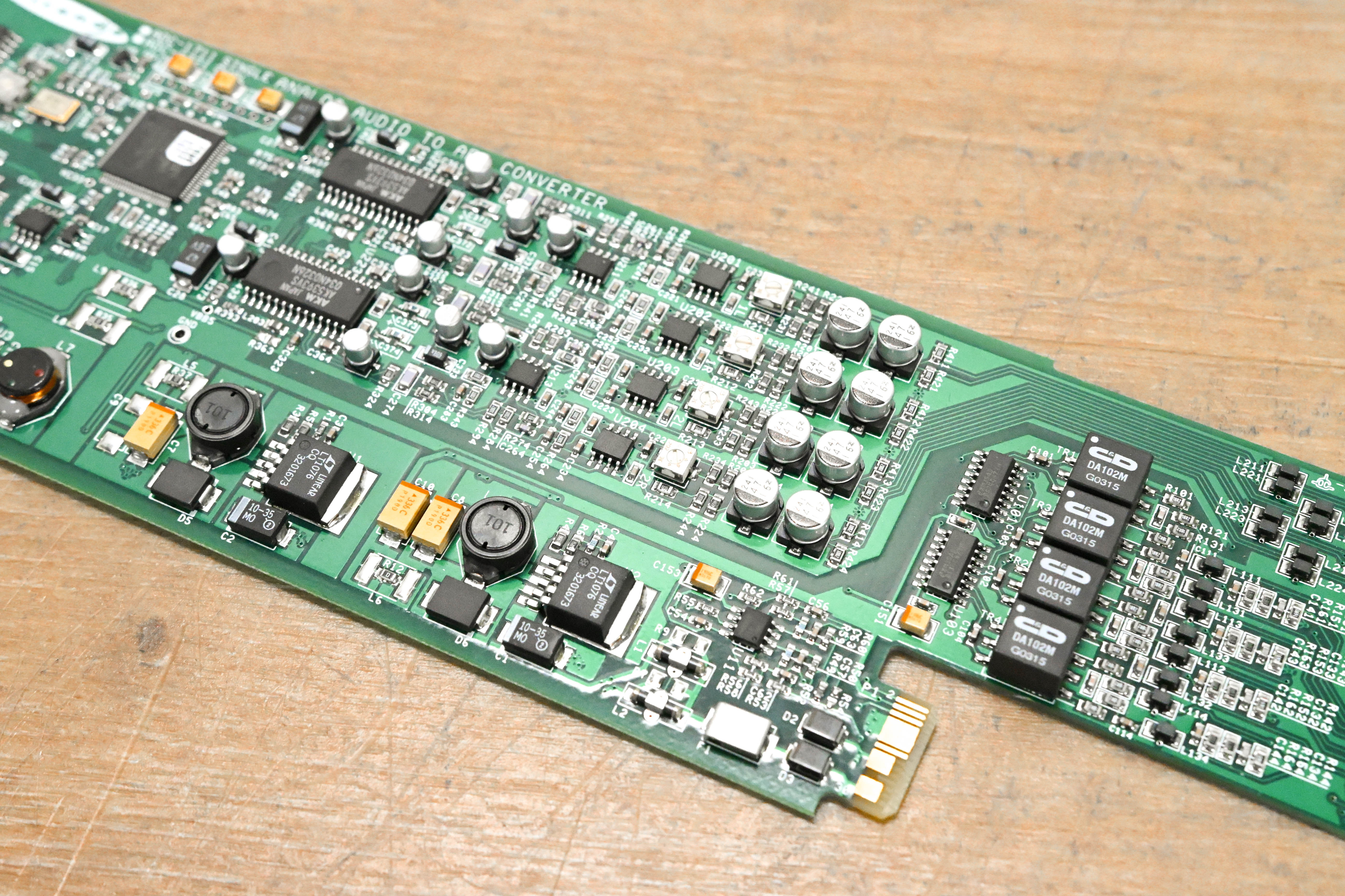 Miranda ADC-1721 Dual Analog Audio to AES Converter