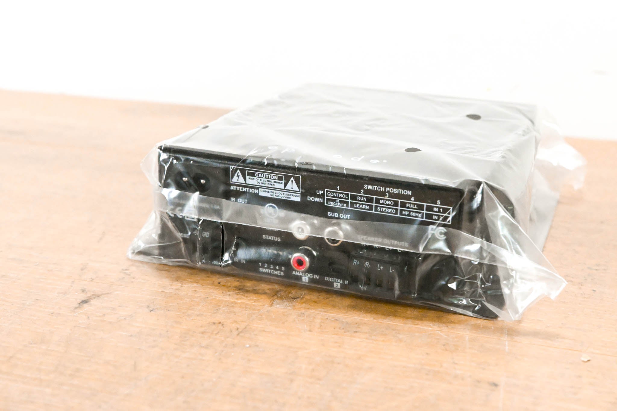 Episode EA-mini-2D-35 Mini 2-Channel 35W Digital Compact Amp