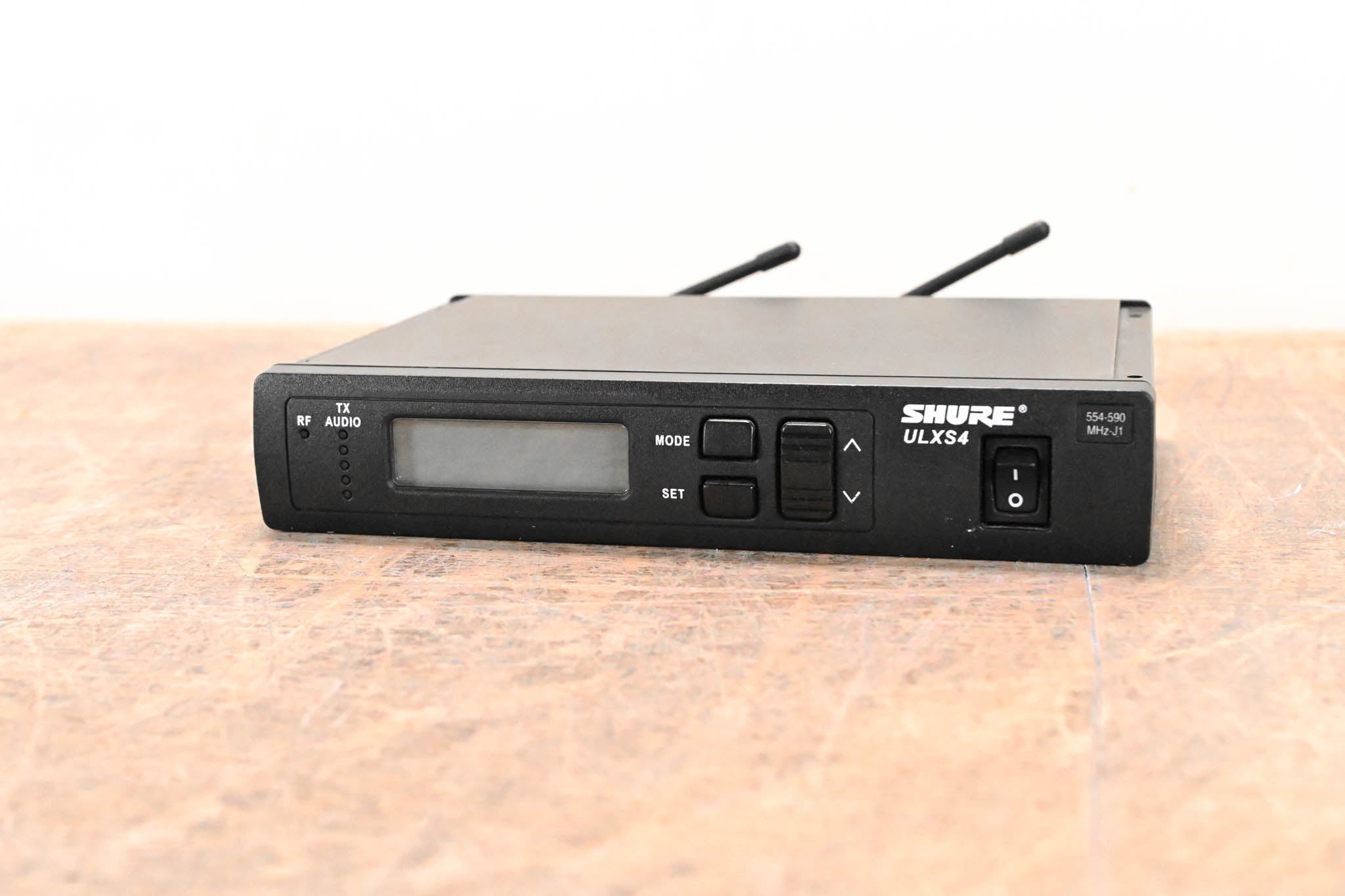 Shure ULXS4 Wireless Receiver - J1 Band: 554-590 MHz (NO POWER SUPPLY)