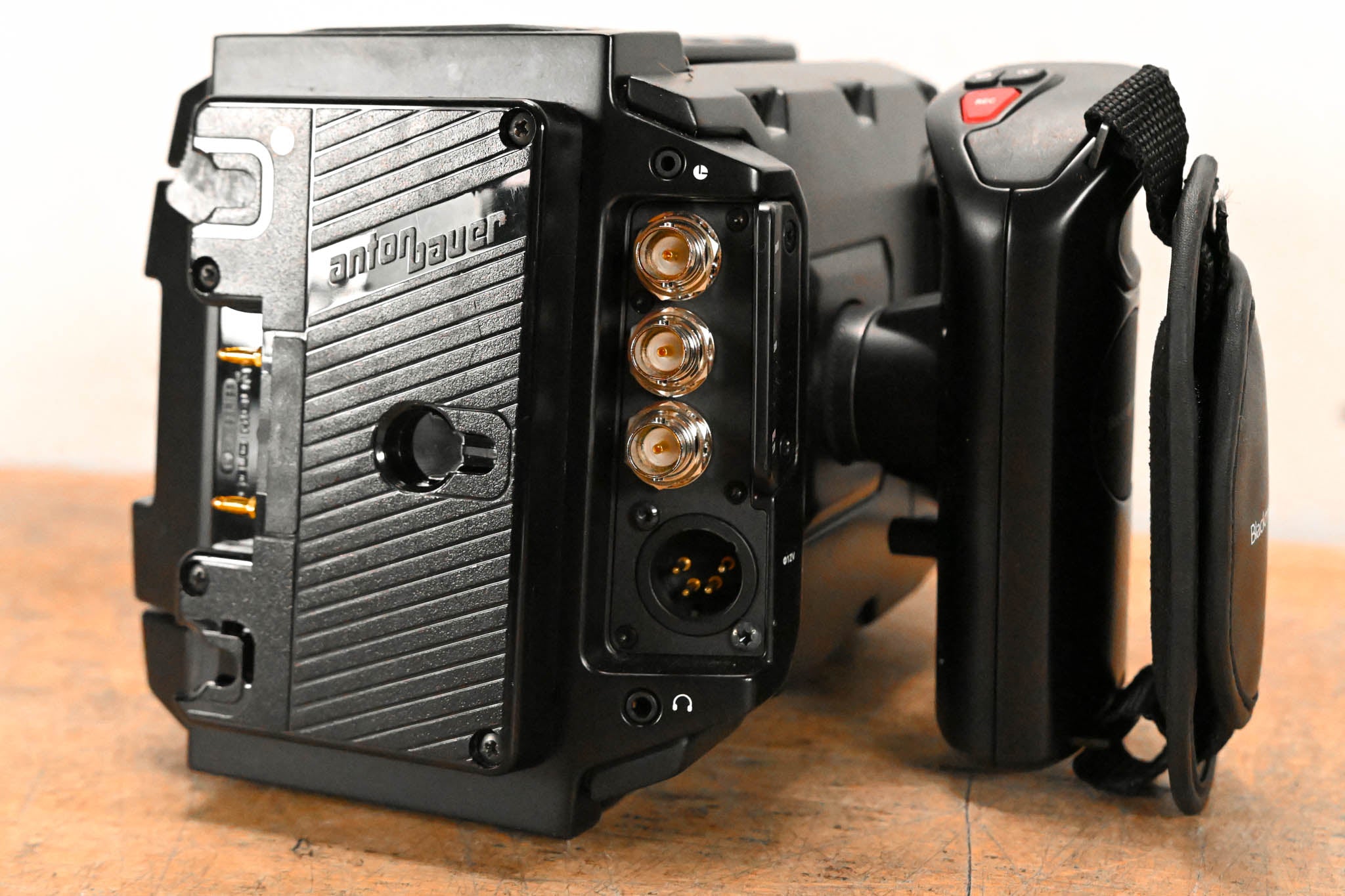 Blackmagic Design Ursa Mini 4K Digital Cinema Camera (PL Mount)