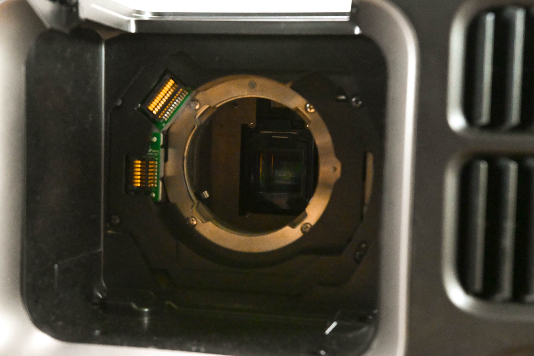 Epson Pro L1405U 8,000-Lumen Laser WUXGA 3LCD Projector