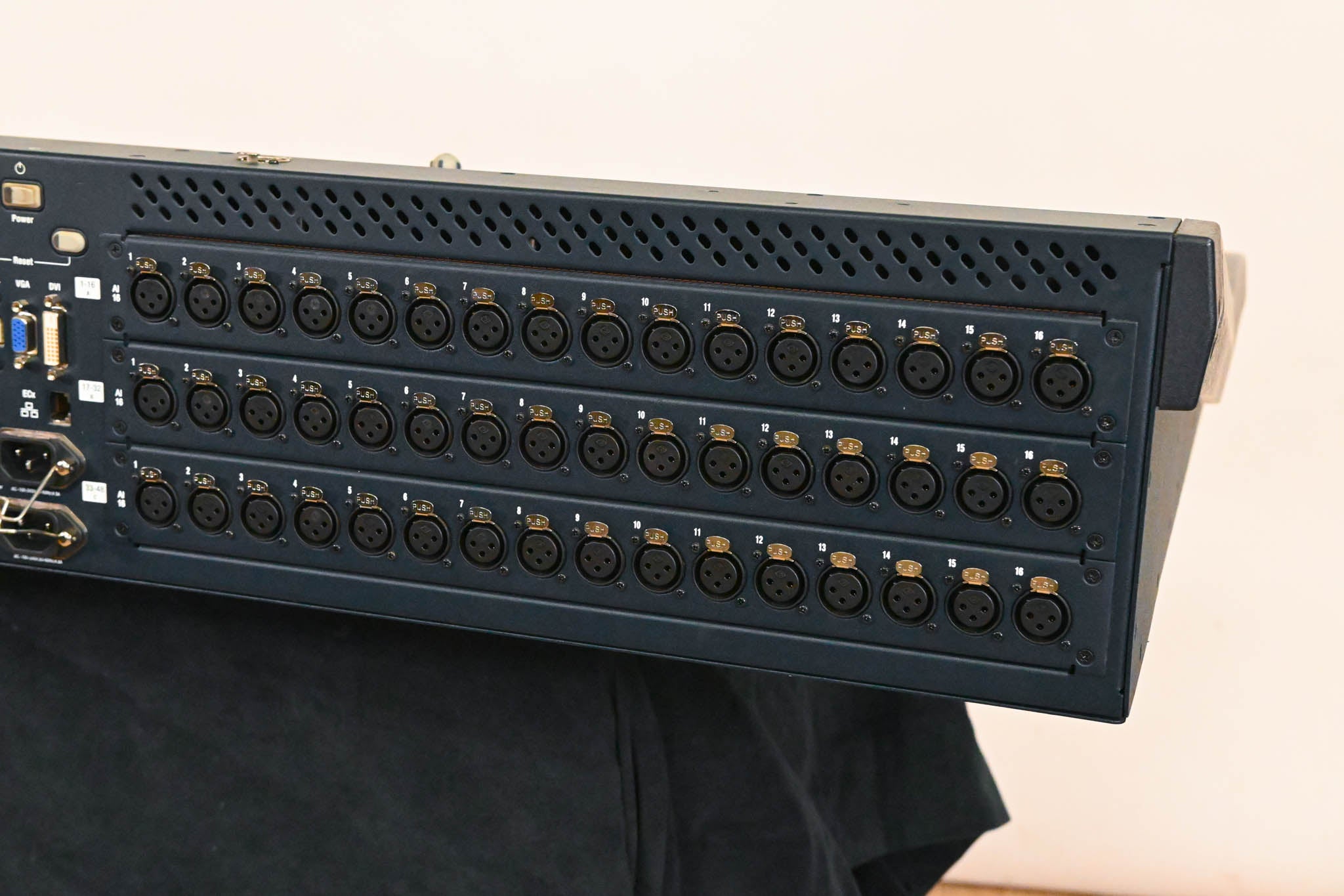 AVID VENUE SC48 Digital Audio Mixing Console