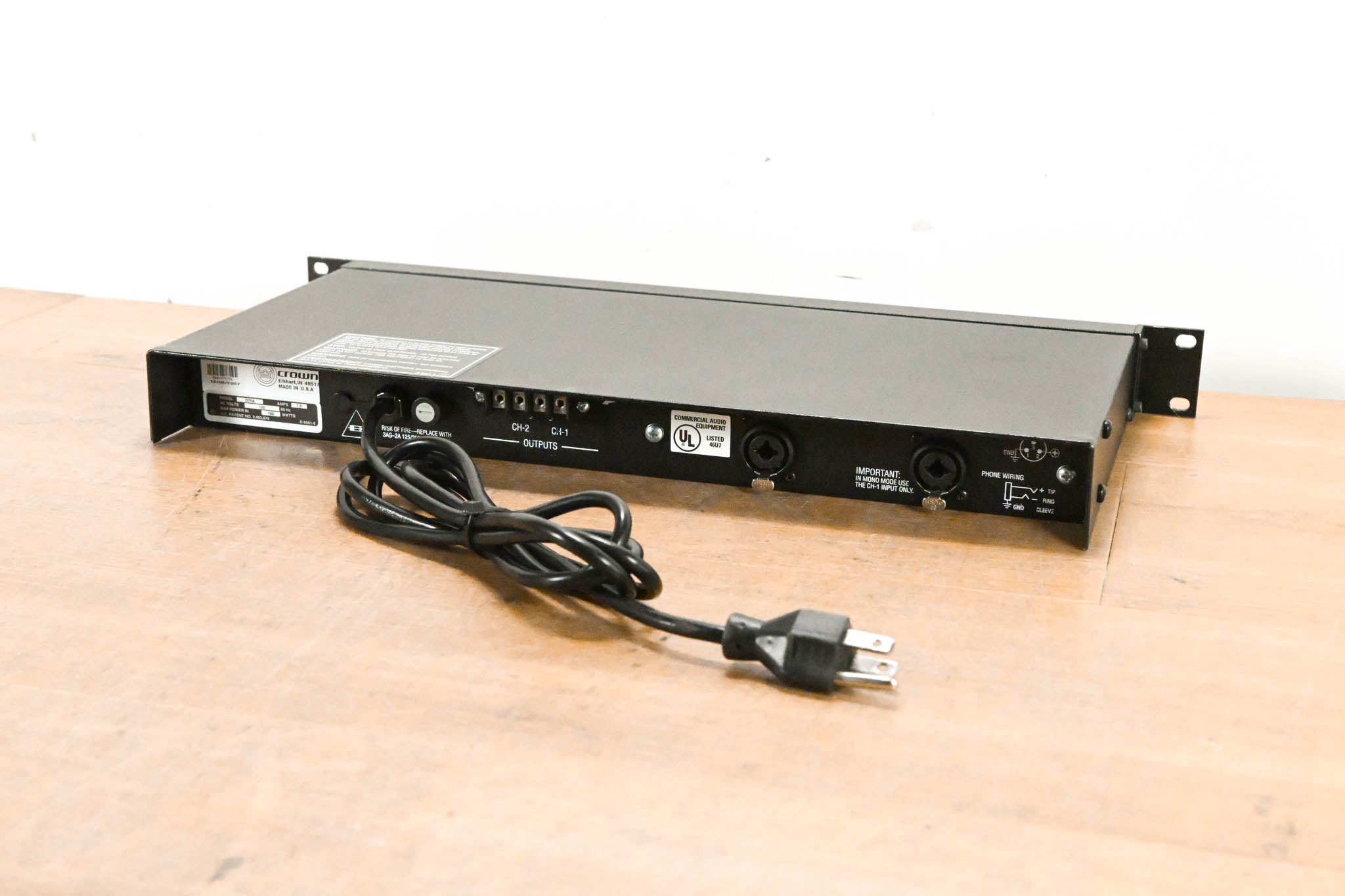 Crown D-75A 2-Channel Power Amplifier