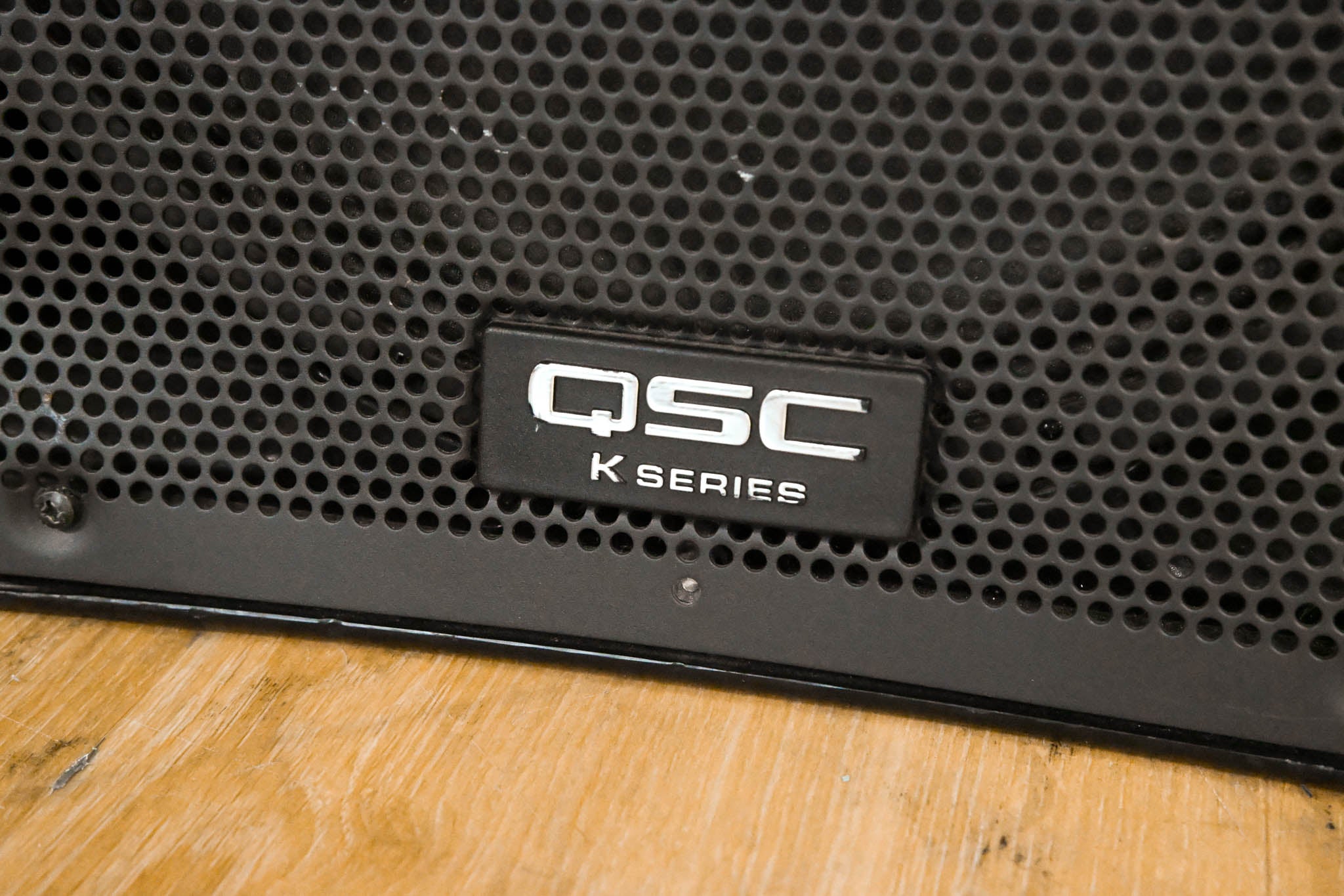 QSC K12 2-Way 1000W Powered Lightweight Loudspeaker (PAIR)