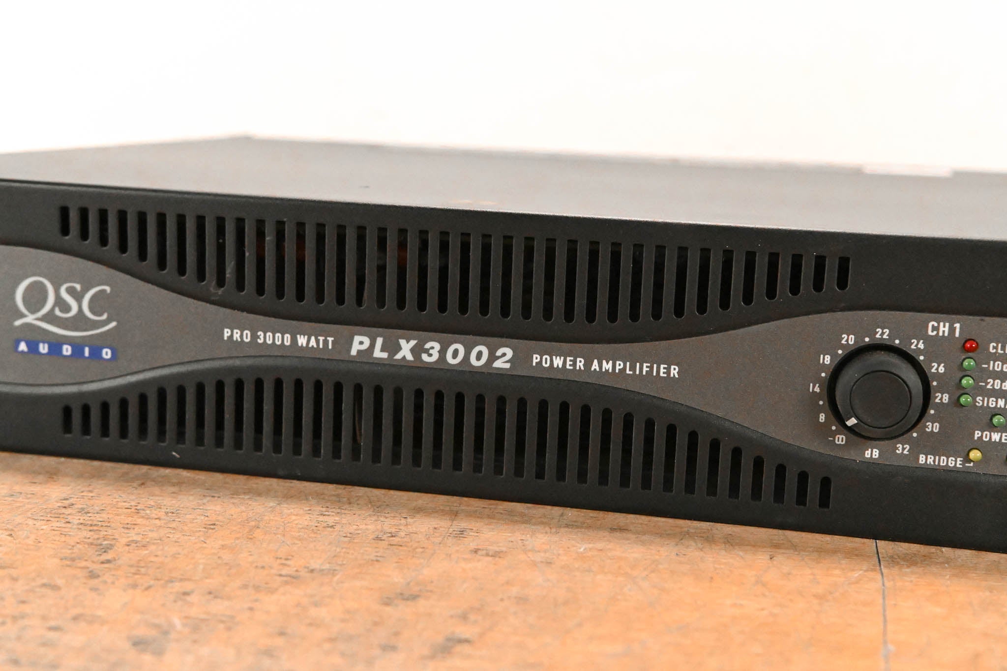 QSC PLX3002 2-Channel Power Amplifier