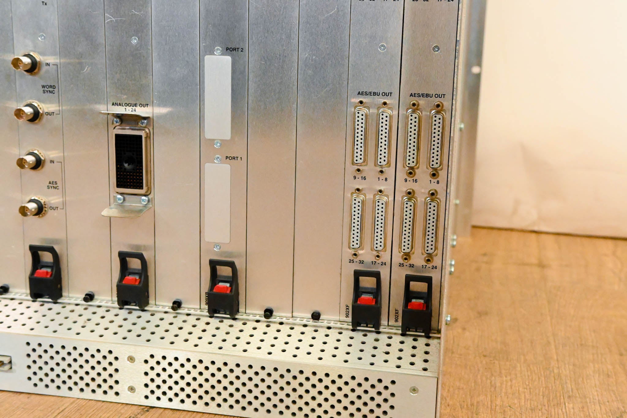 Solid State Logic 626750X4 Centuri Frame Console and Cards