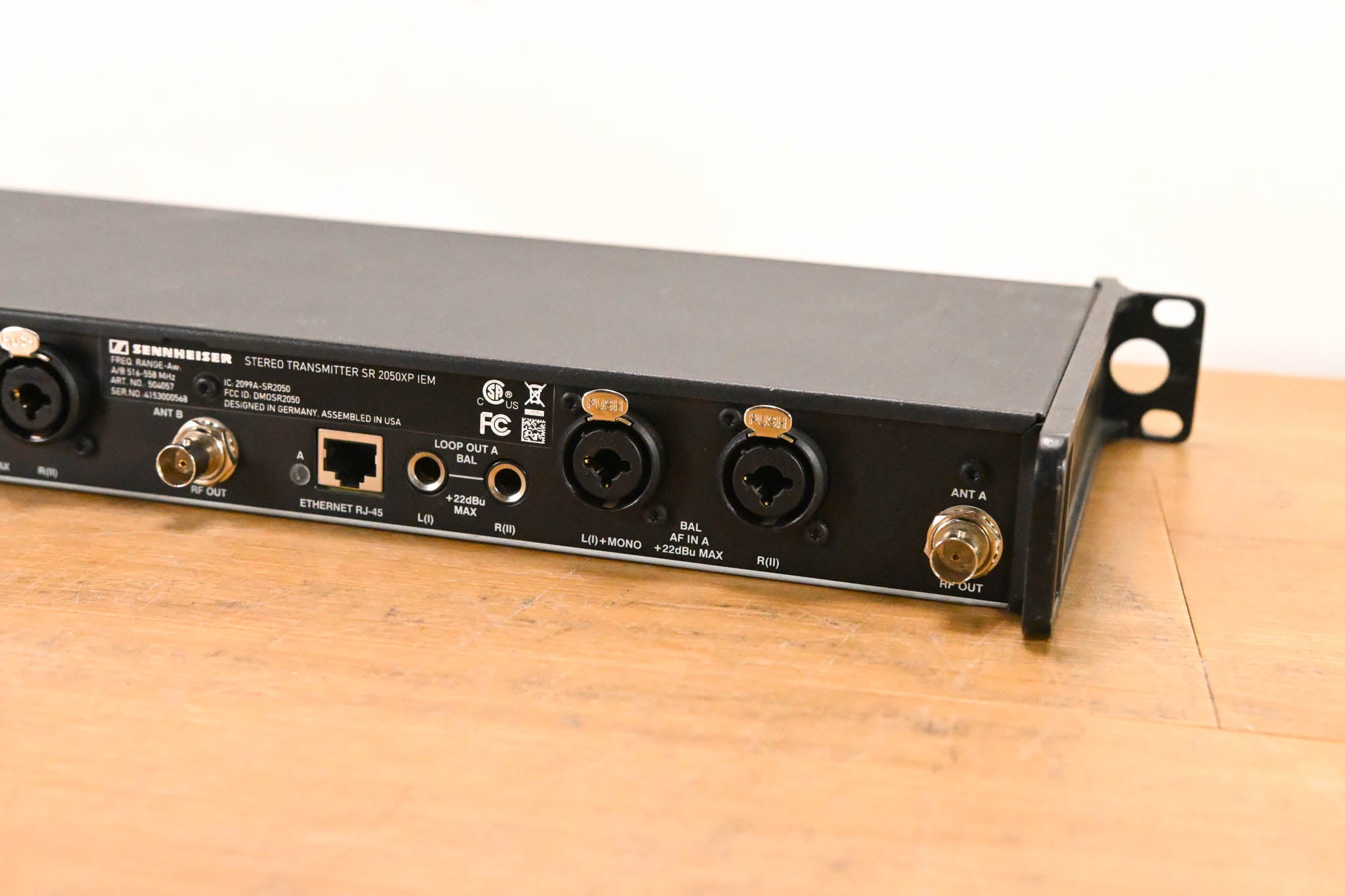 Sennheiser SR 2050XP IEM Stereo Wireless Transmitter - Aw: 516-558 MHz