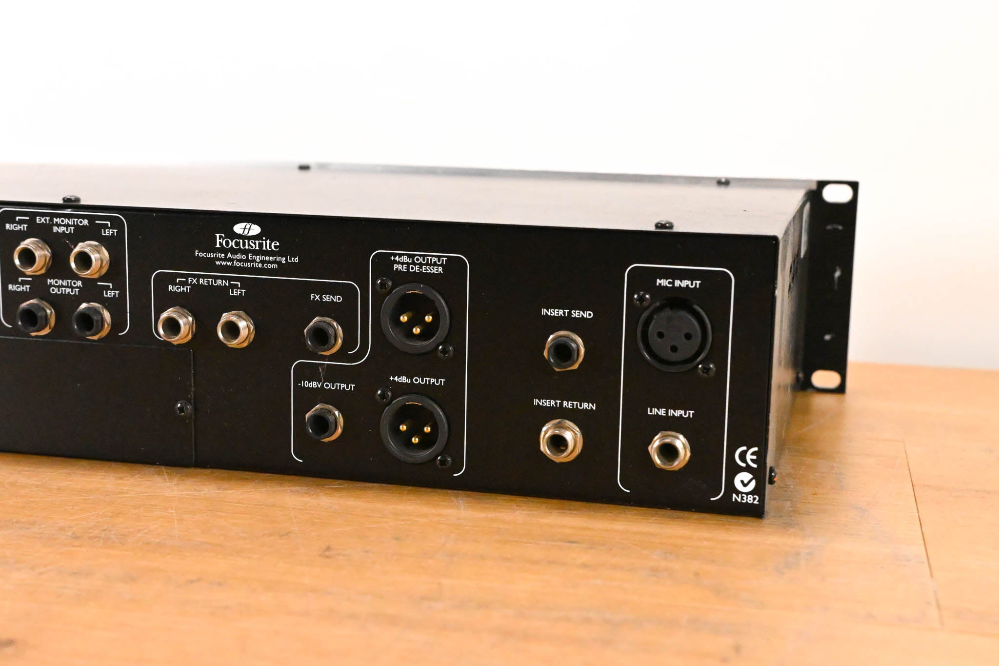 Focusrite Platinum VoiceMaster Pro One-Channel Mic Preamp