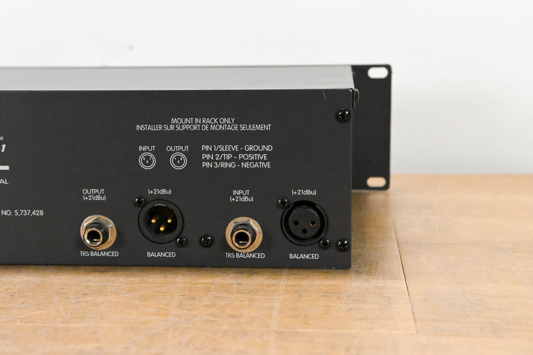 Peavey QF 131 31-Band Graphic Equalizer