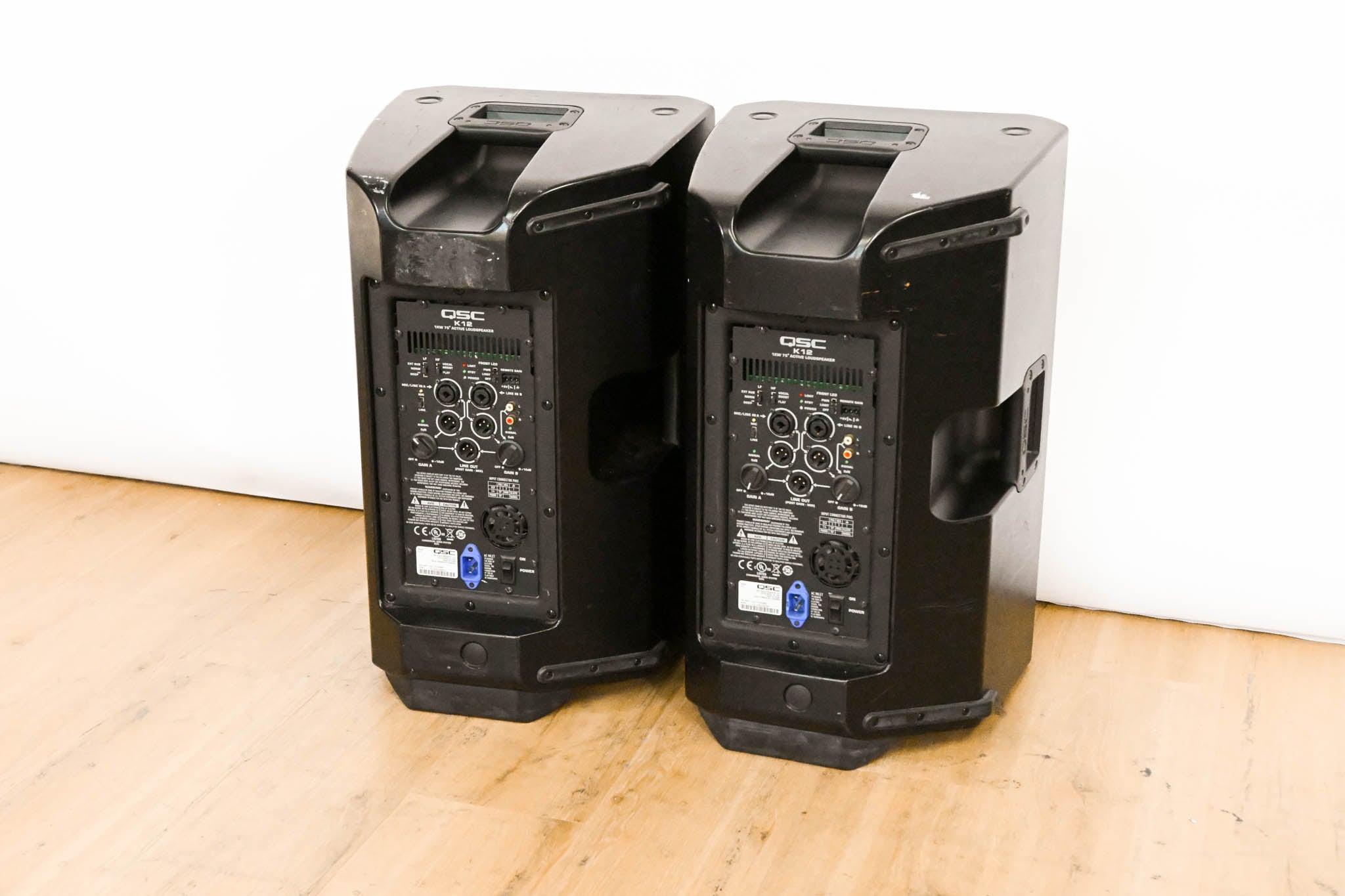 QSC K12 2-Way 1000W Powered Lightweight Loudspeaker (PAIR)