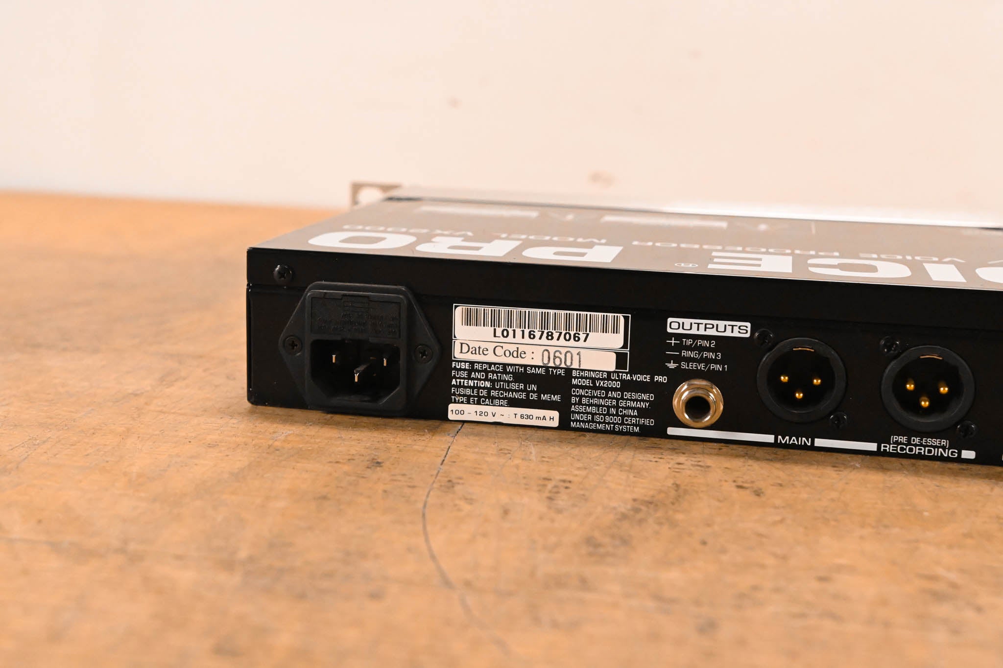 Behringer ULTRA-VOICE PRO VX2000 High-Performance Voice Processor