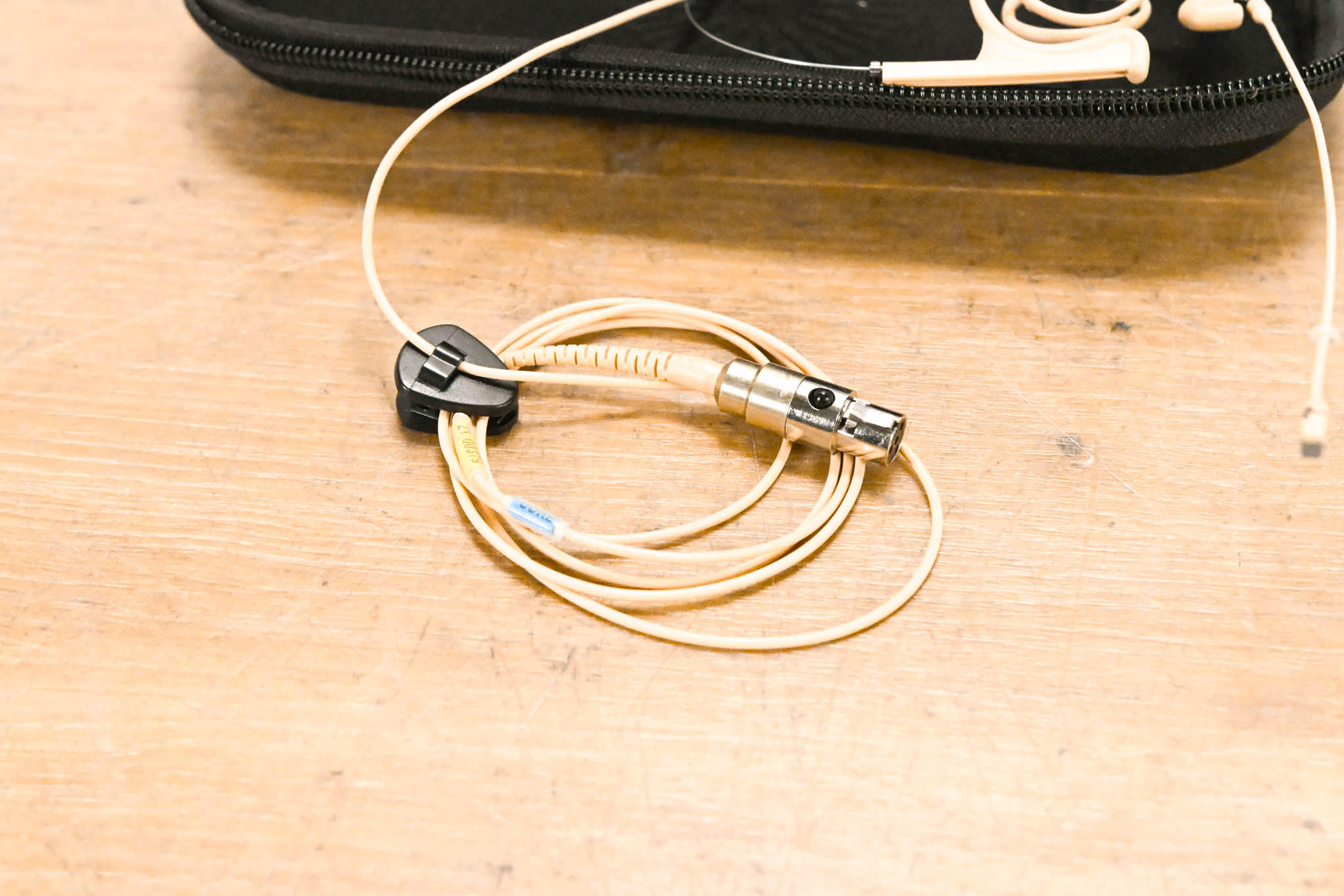 DPA Microphones 4188 CORE Cardioid Flex Headset Mic, Beige w/ TA4F